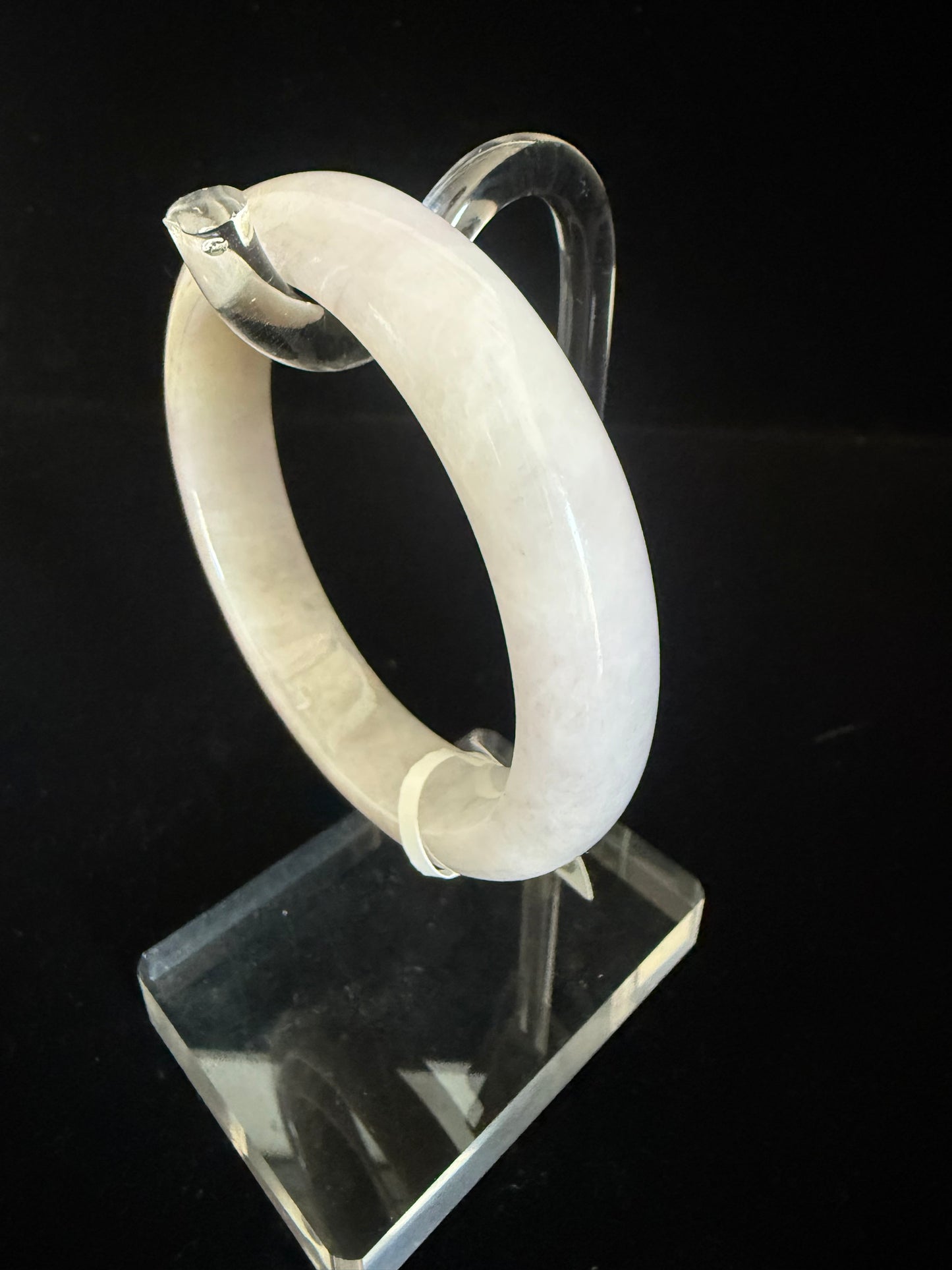 81. Lavender base with yellow Jade bangle