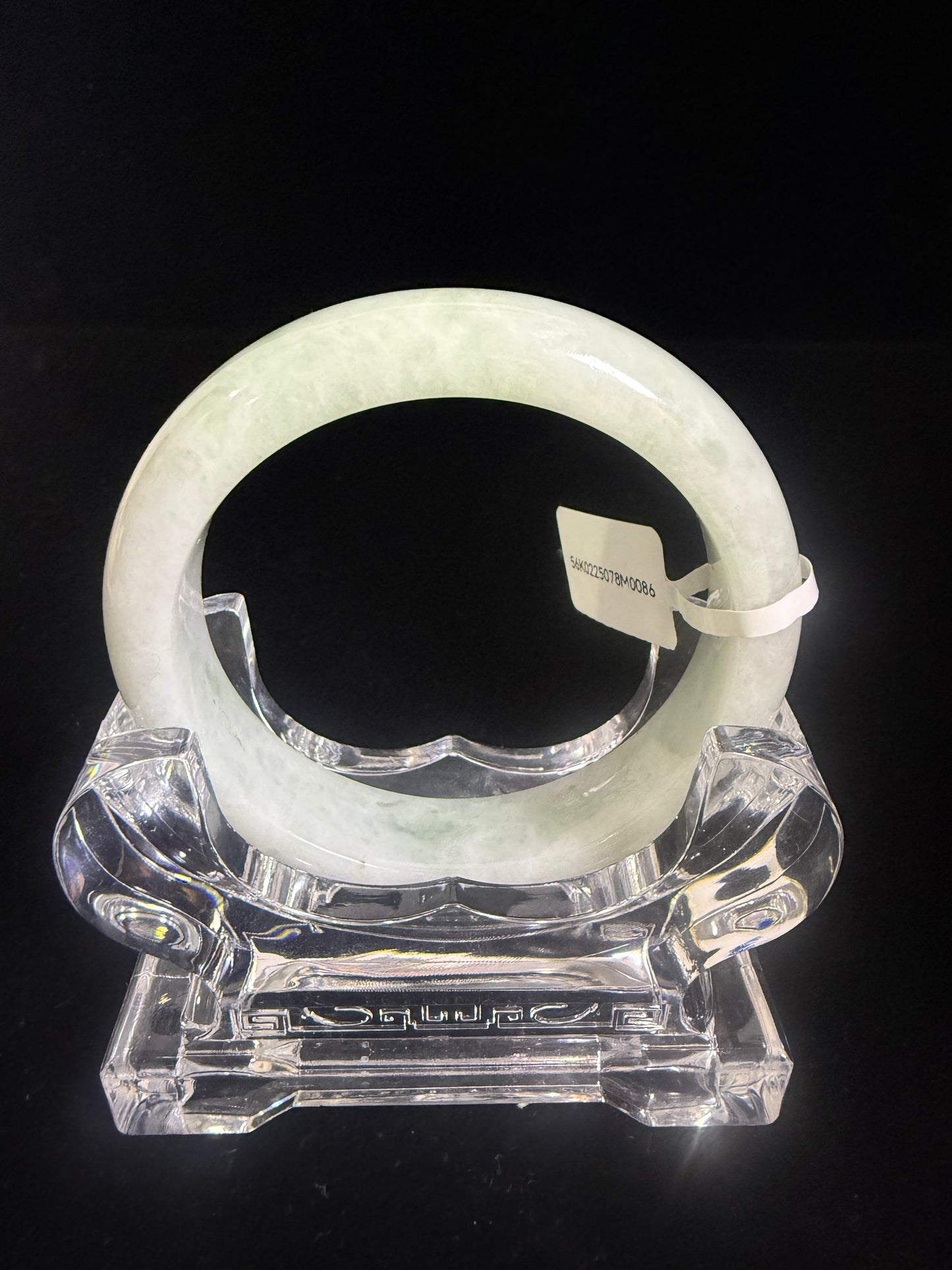 86. Light green jade bangle