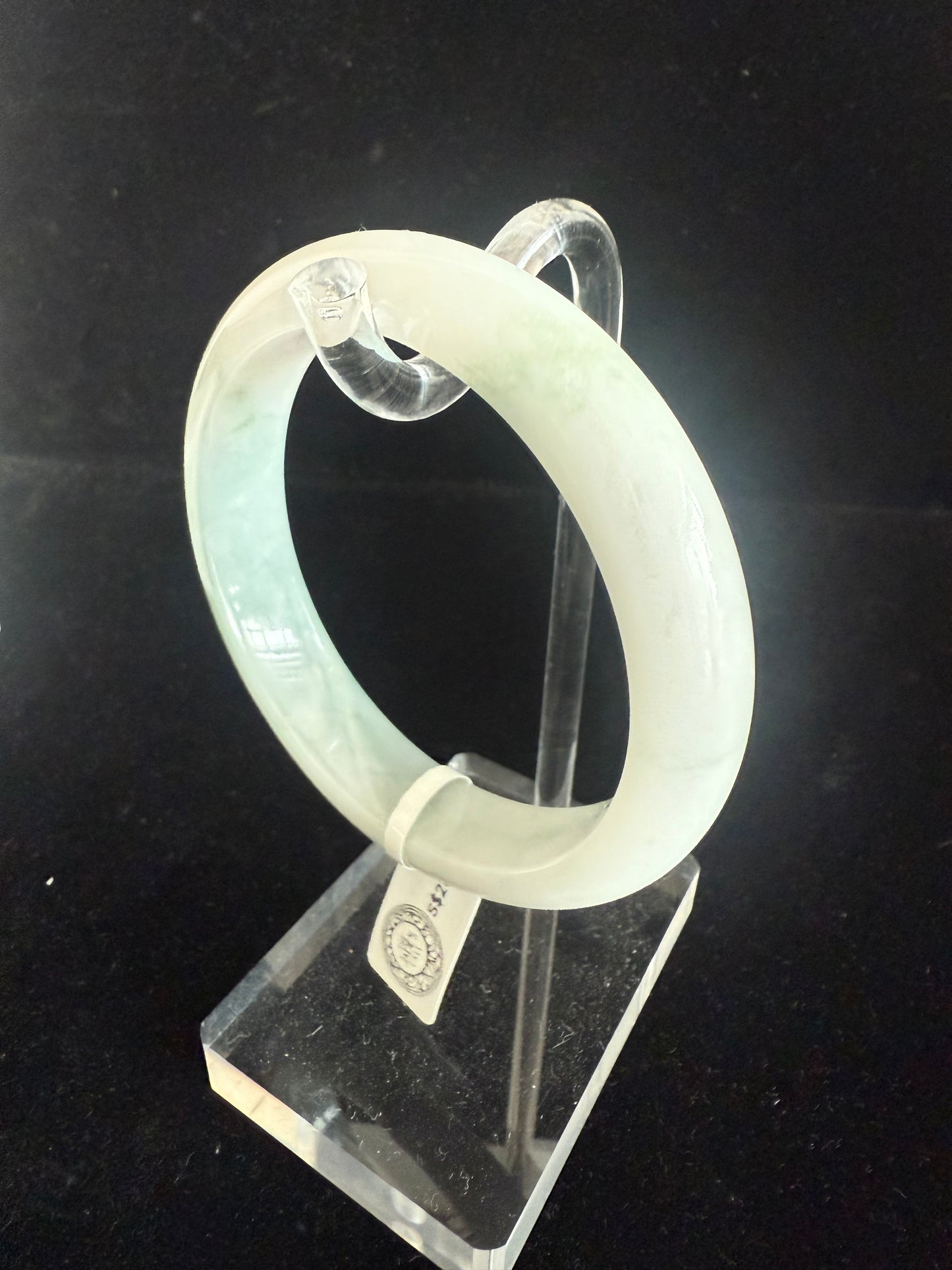 110. Rare beauty, blend of white & greenish blue Jade bangle