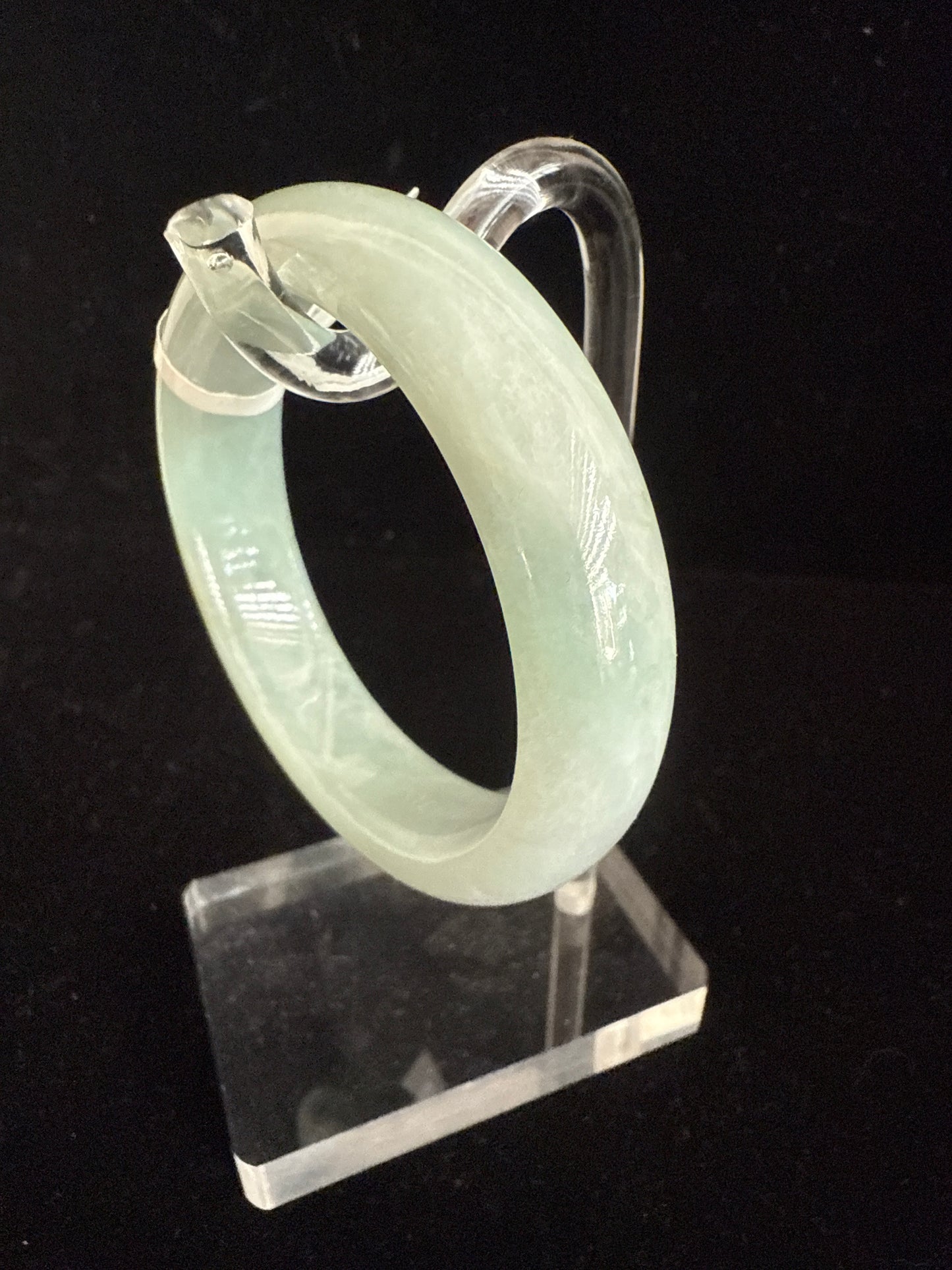 109. Natural texture light green Jade bangle