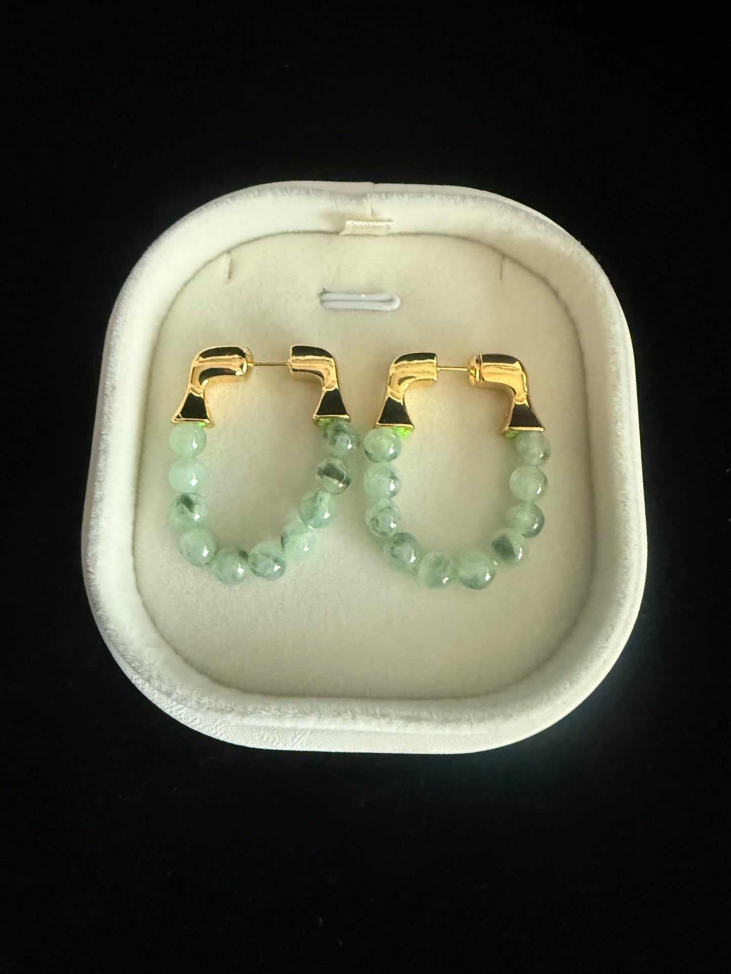 E338. Beads loop Jade Earring