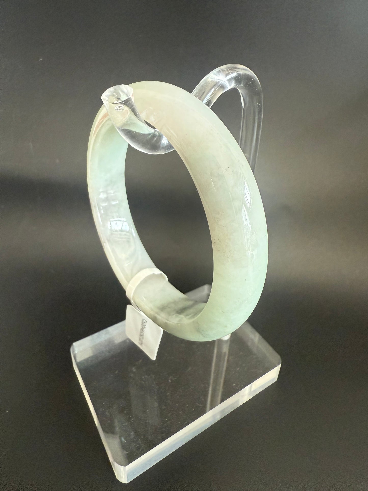 92. Light green Jade bangle