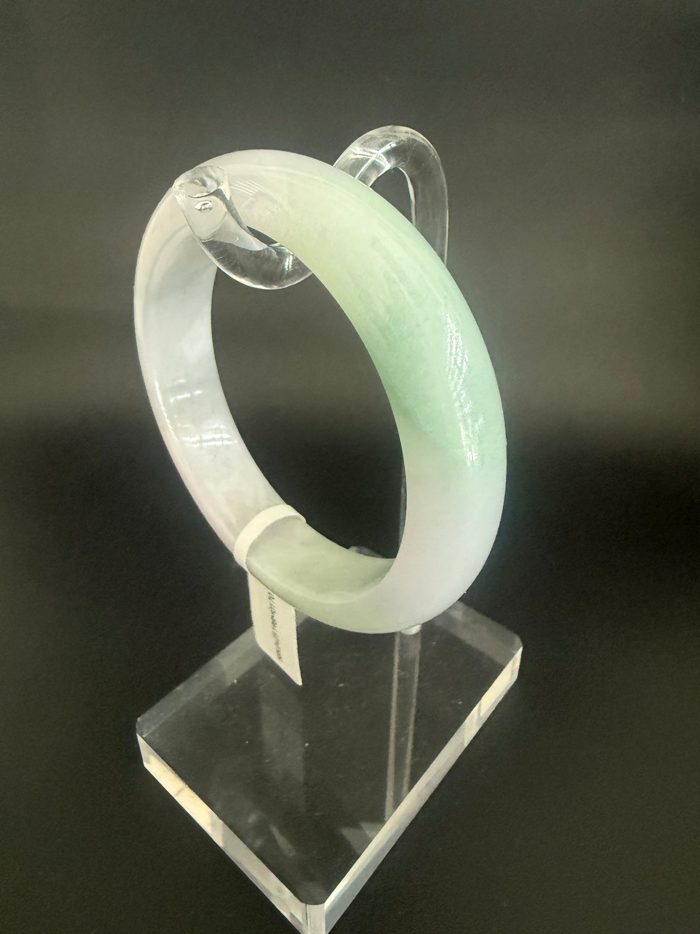 170. Nicely blended purple and green jade bangle