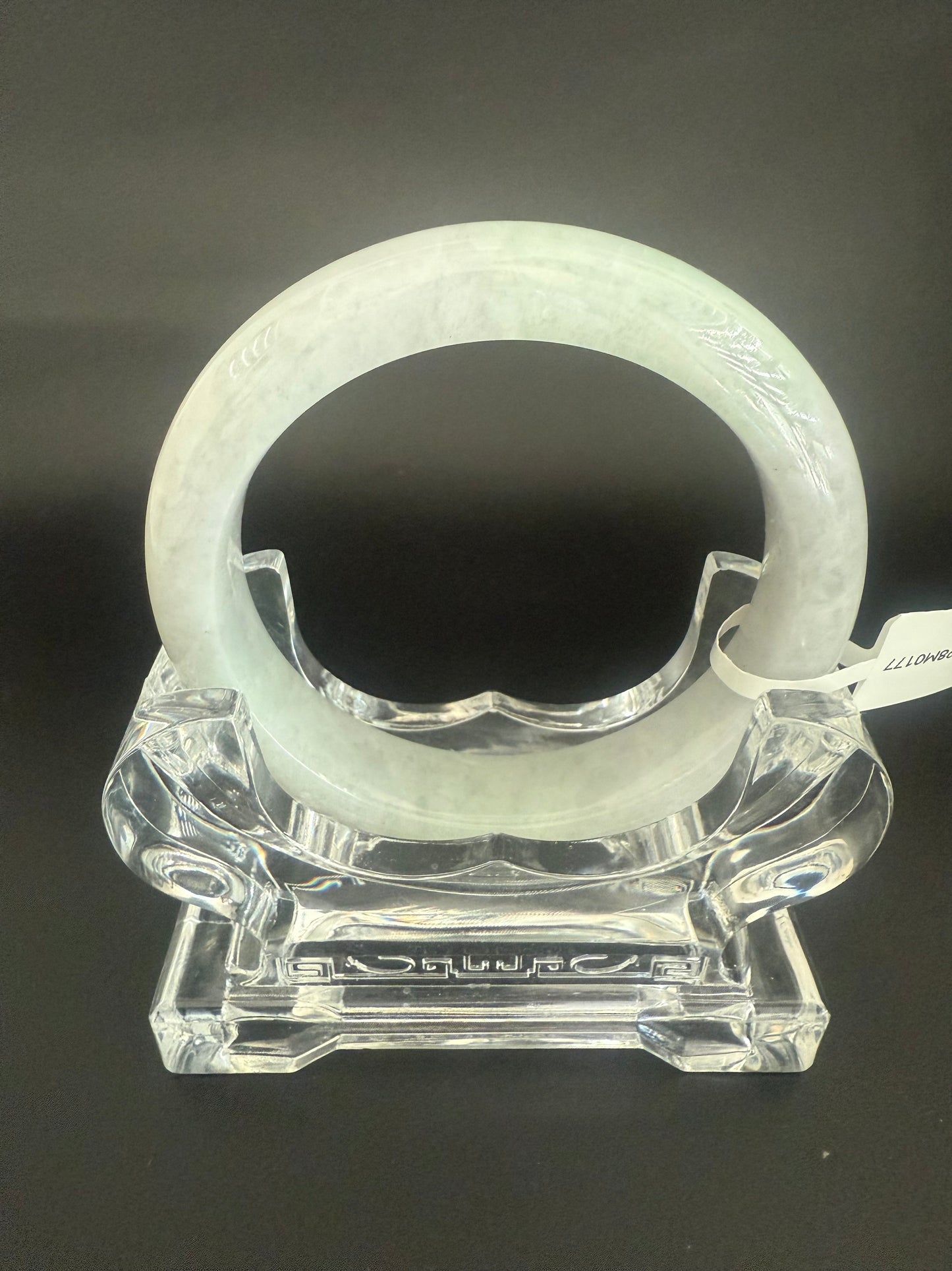 177. Light green appealing pastel Jade bangle