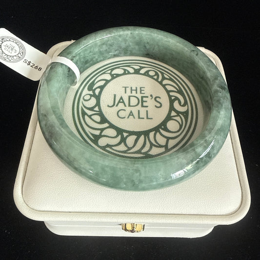 293. Matured green Jade bangle