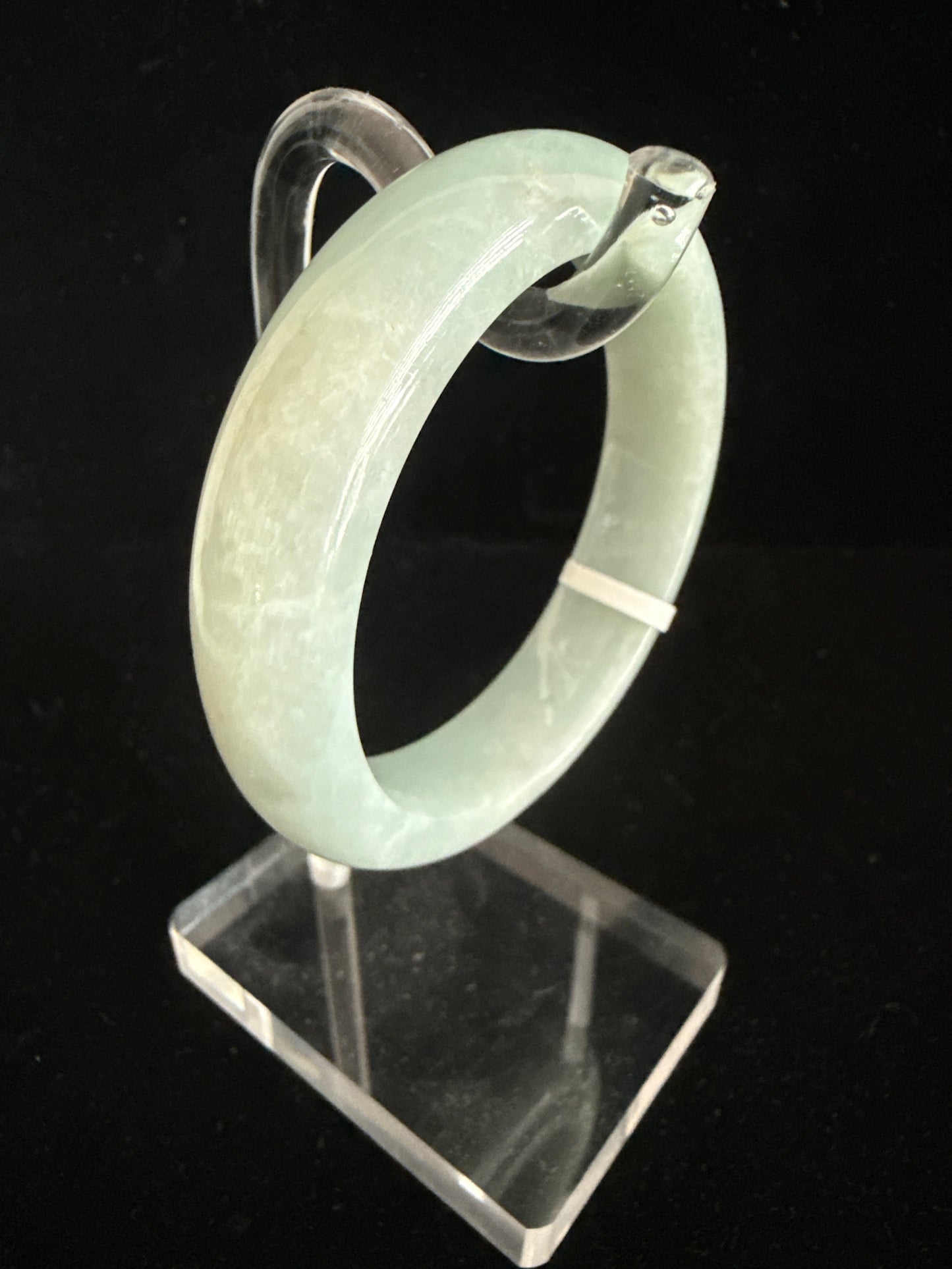 107. Lovely green blue hues Jade bangle