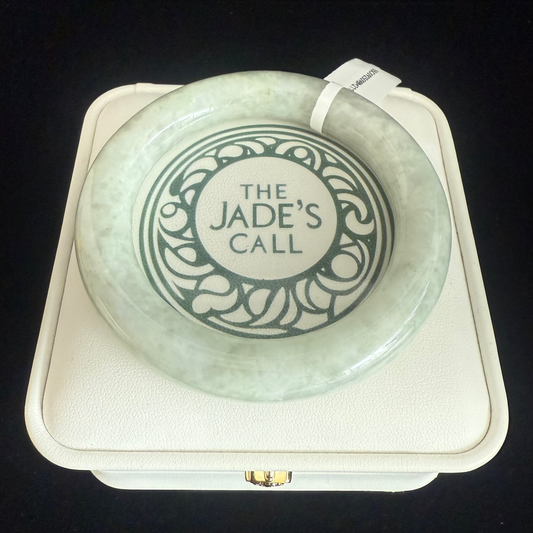 211. Cotton like yellow green Jade Bangle