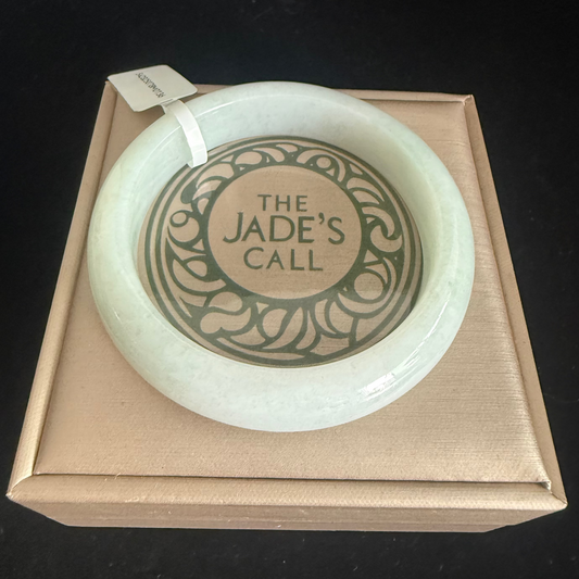 136. White with green glossy undertone Jade Bangle