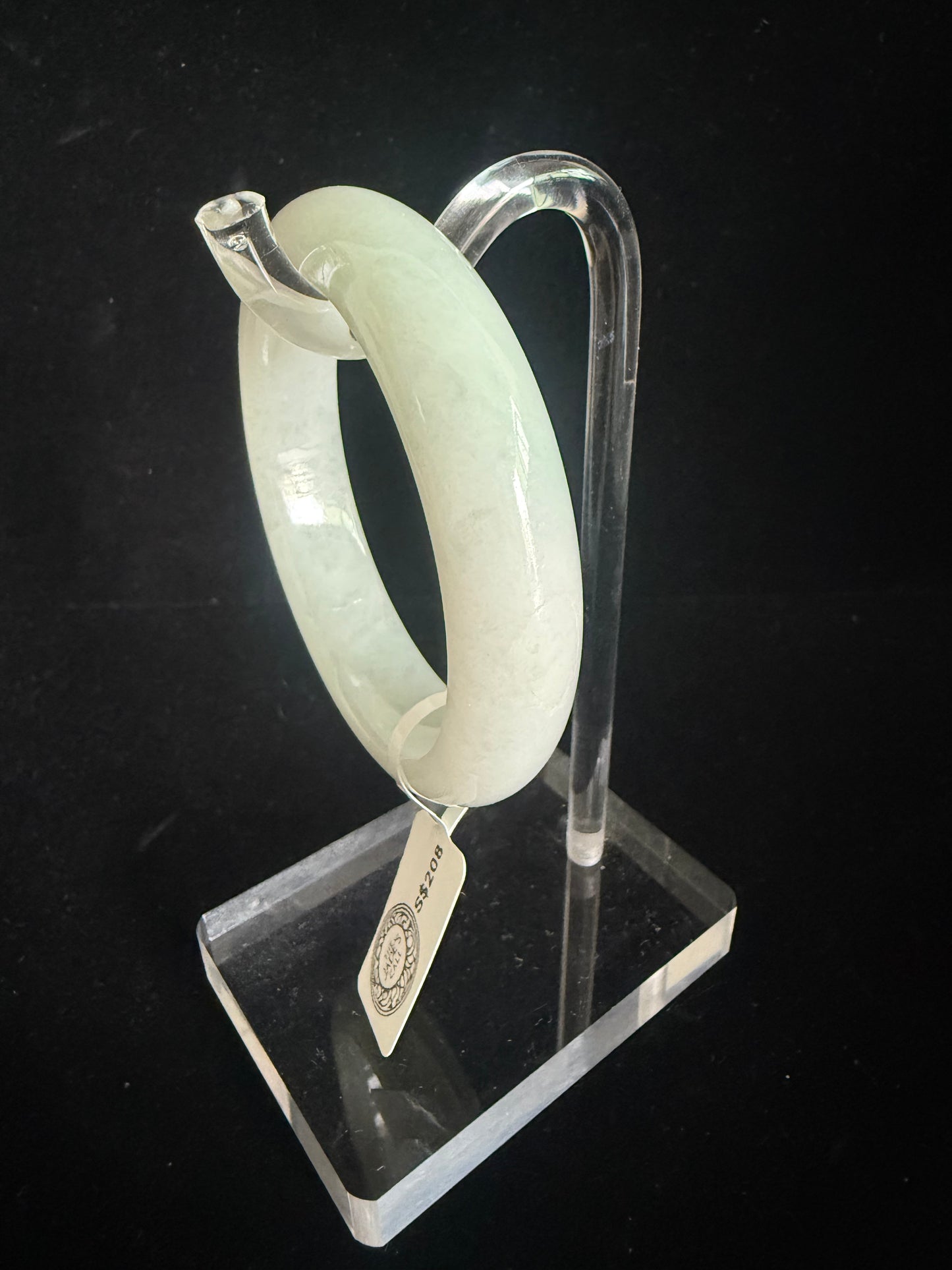 136. White with green glossy undertone Jade Bangle