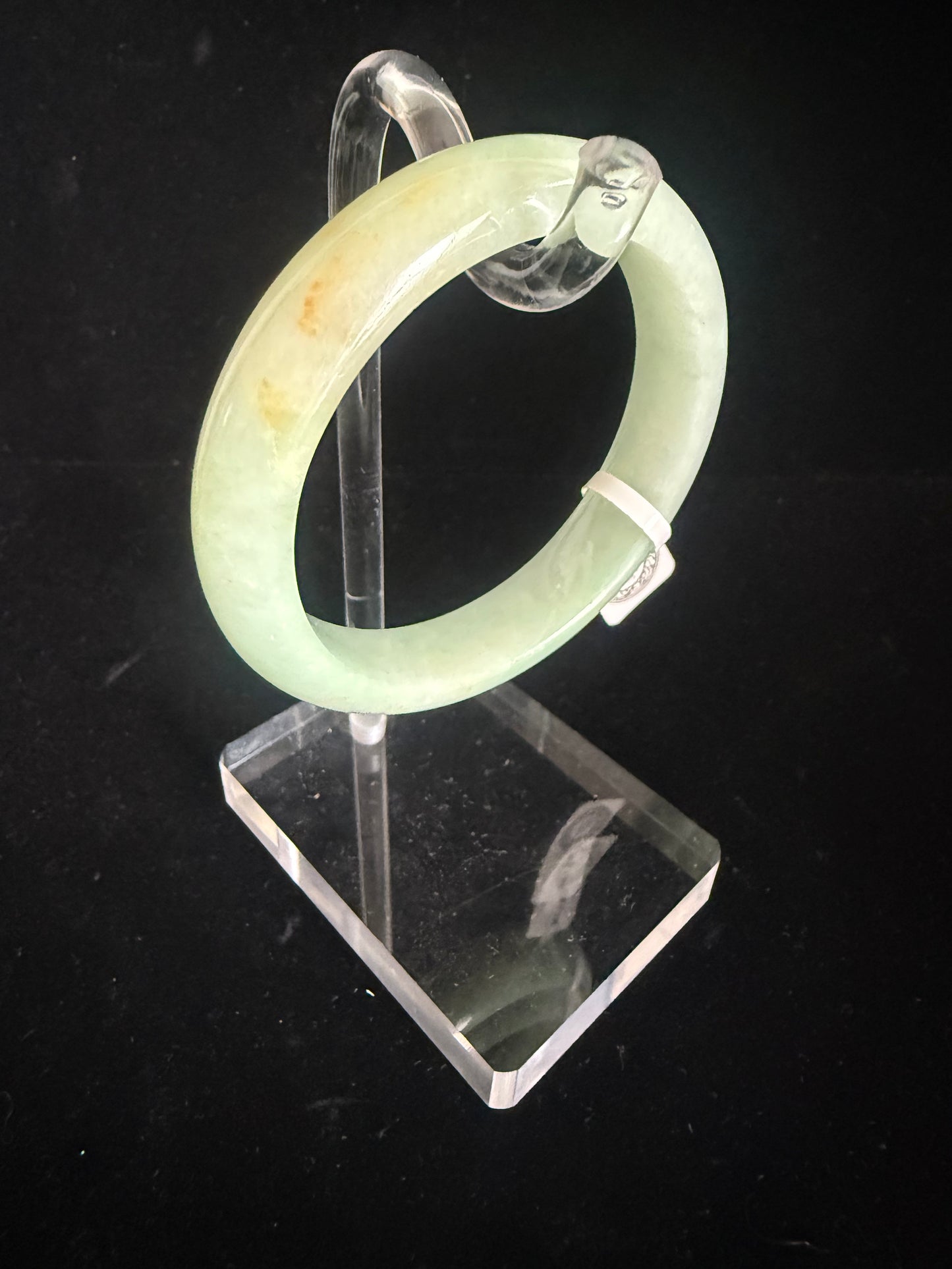 157. Apple green Jade Bangle