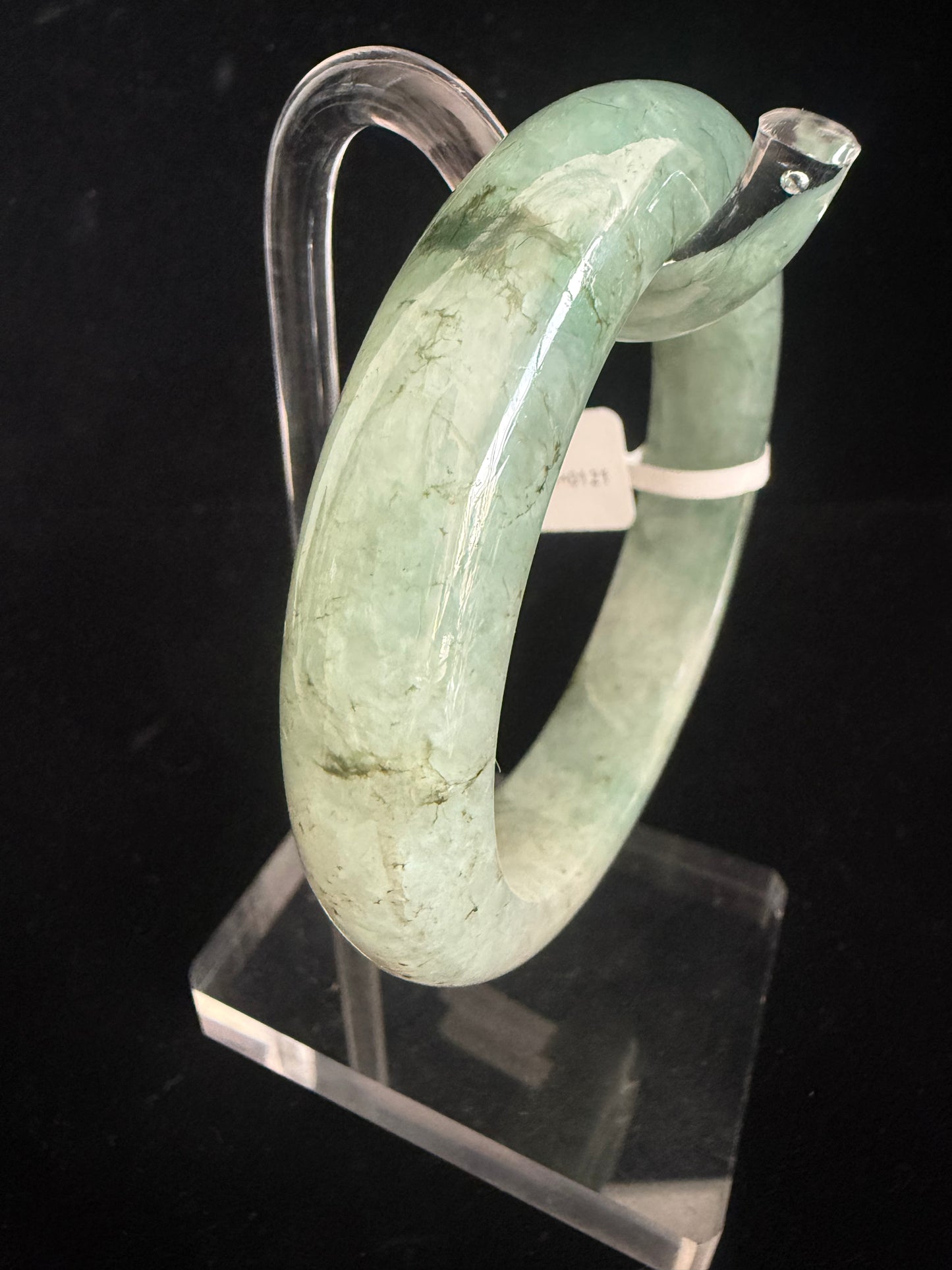 121. Glossy underwater green Jade Bangle