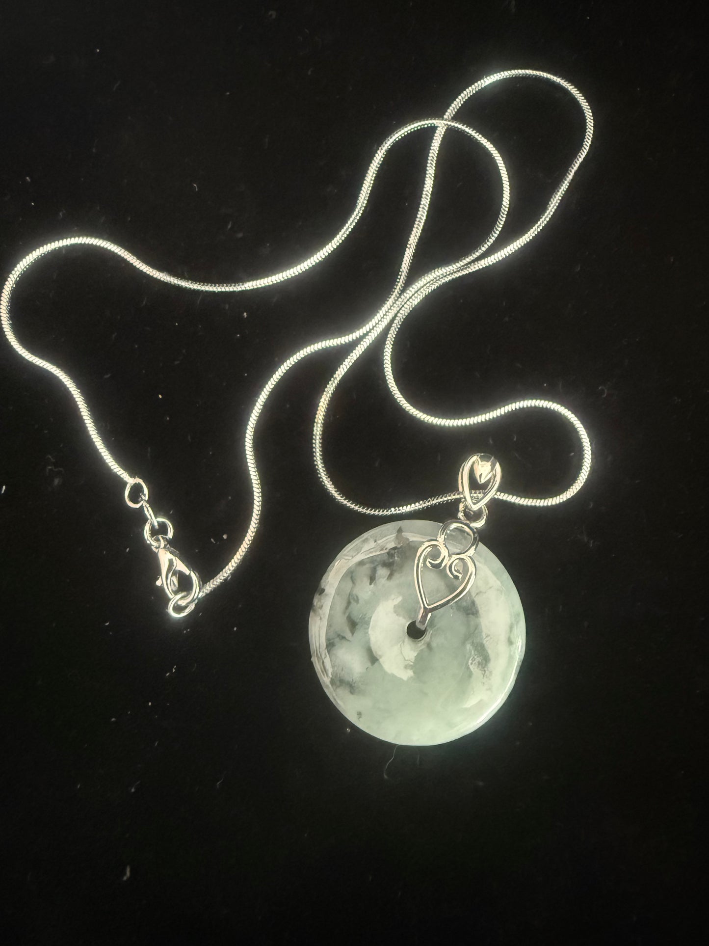 L29. Jade pendant with necklace -Safety button