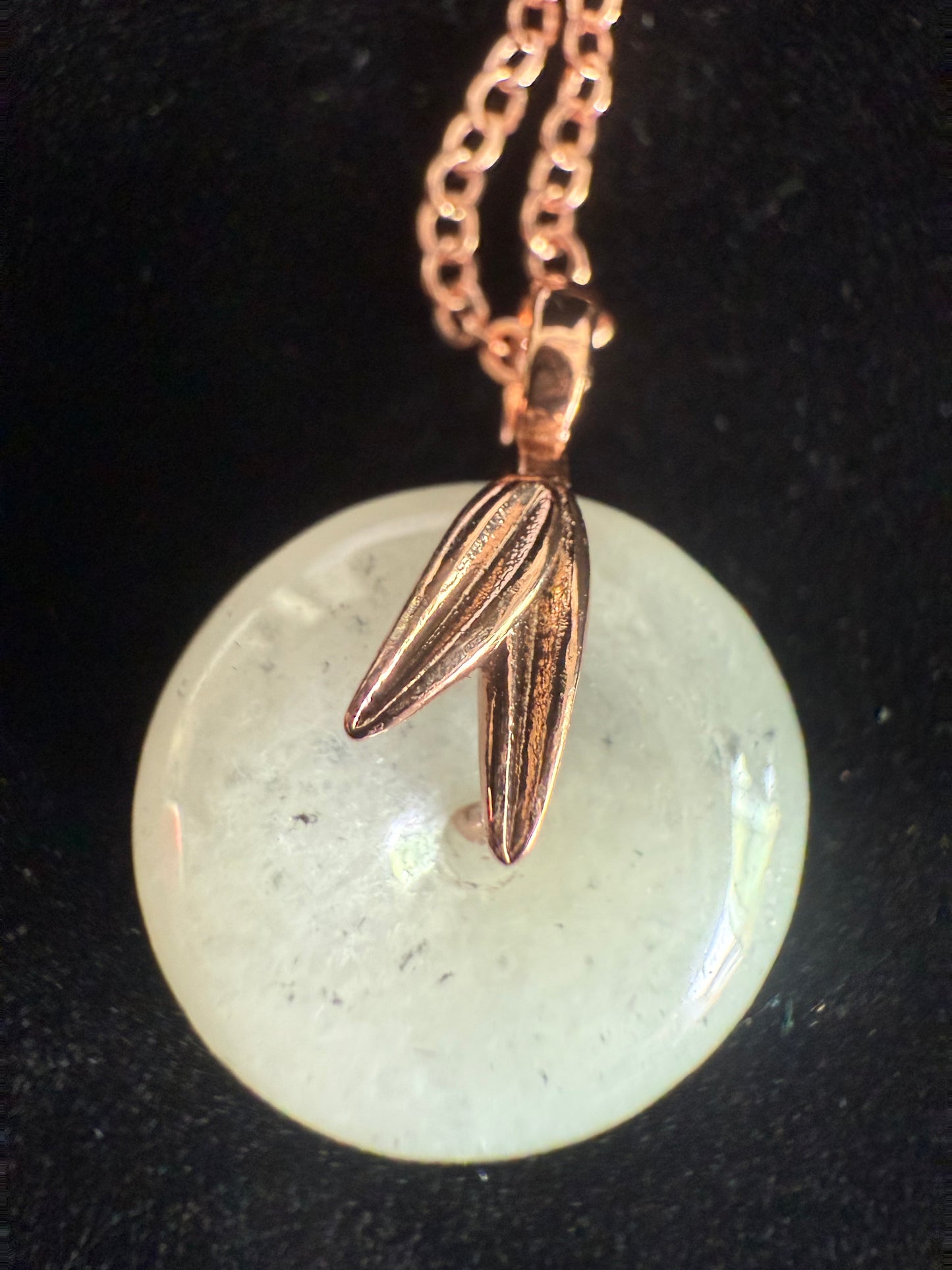 L38. Jade pendant with necklace - Safety button Mini