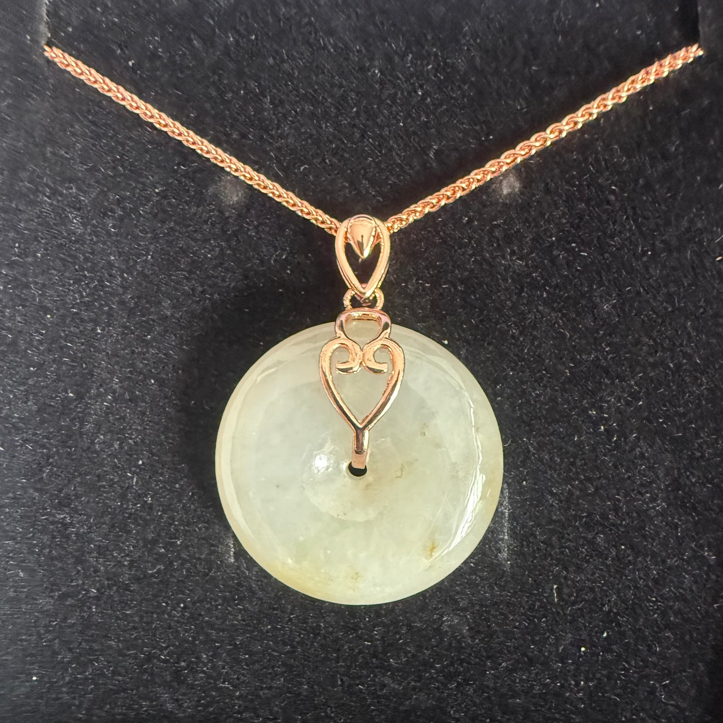 L36. Jade pendant with necklace -Safety button