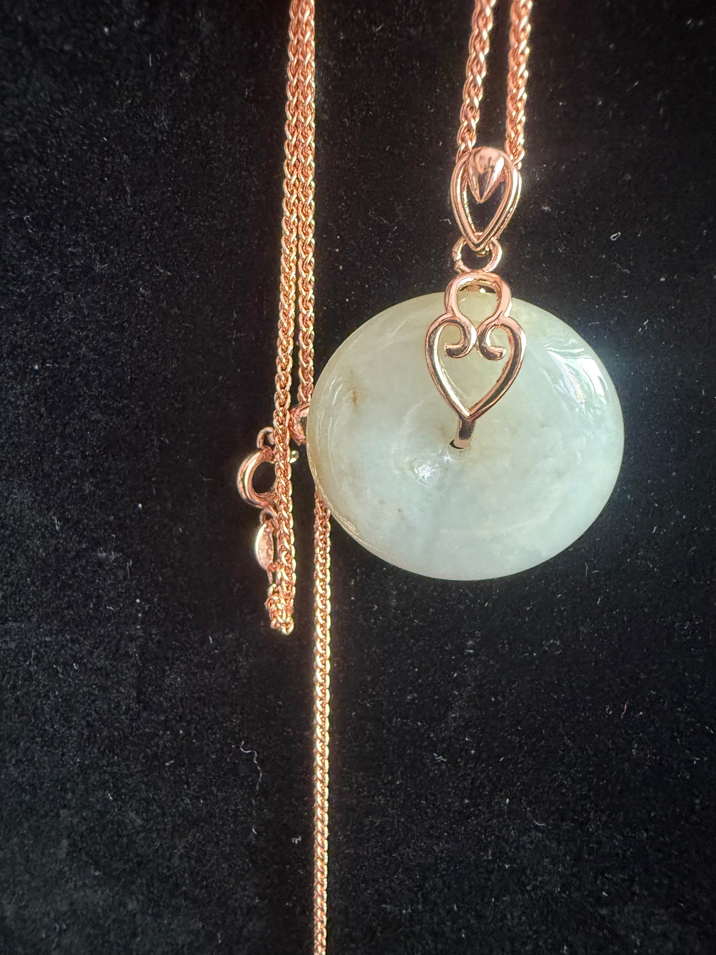 L36. Jade pendant with necklace -Safety button