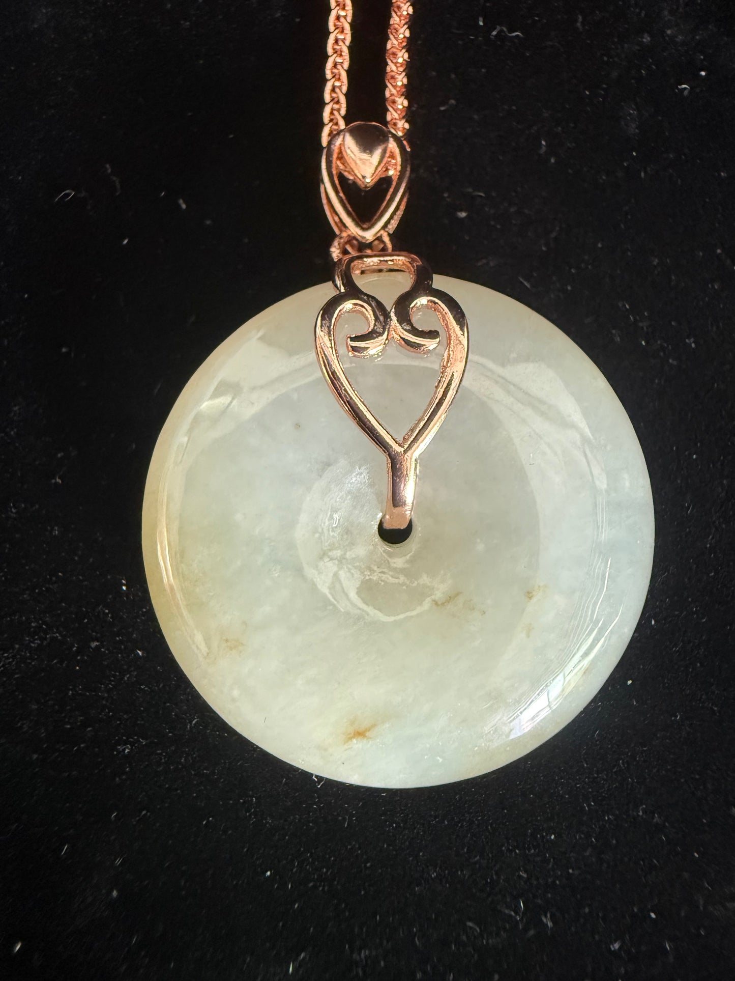 L36. Jade pendant with necklace -Safety button