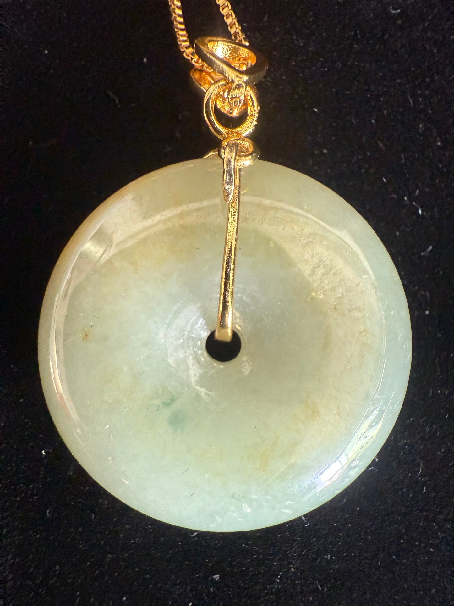 L35. Jade pendant with necklace -Safety button