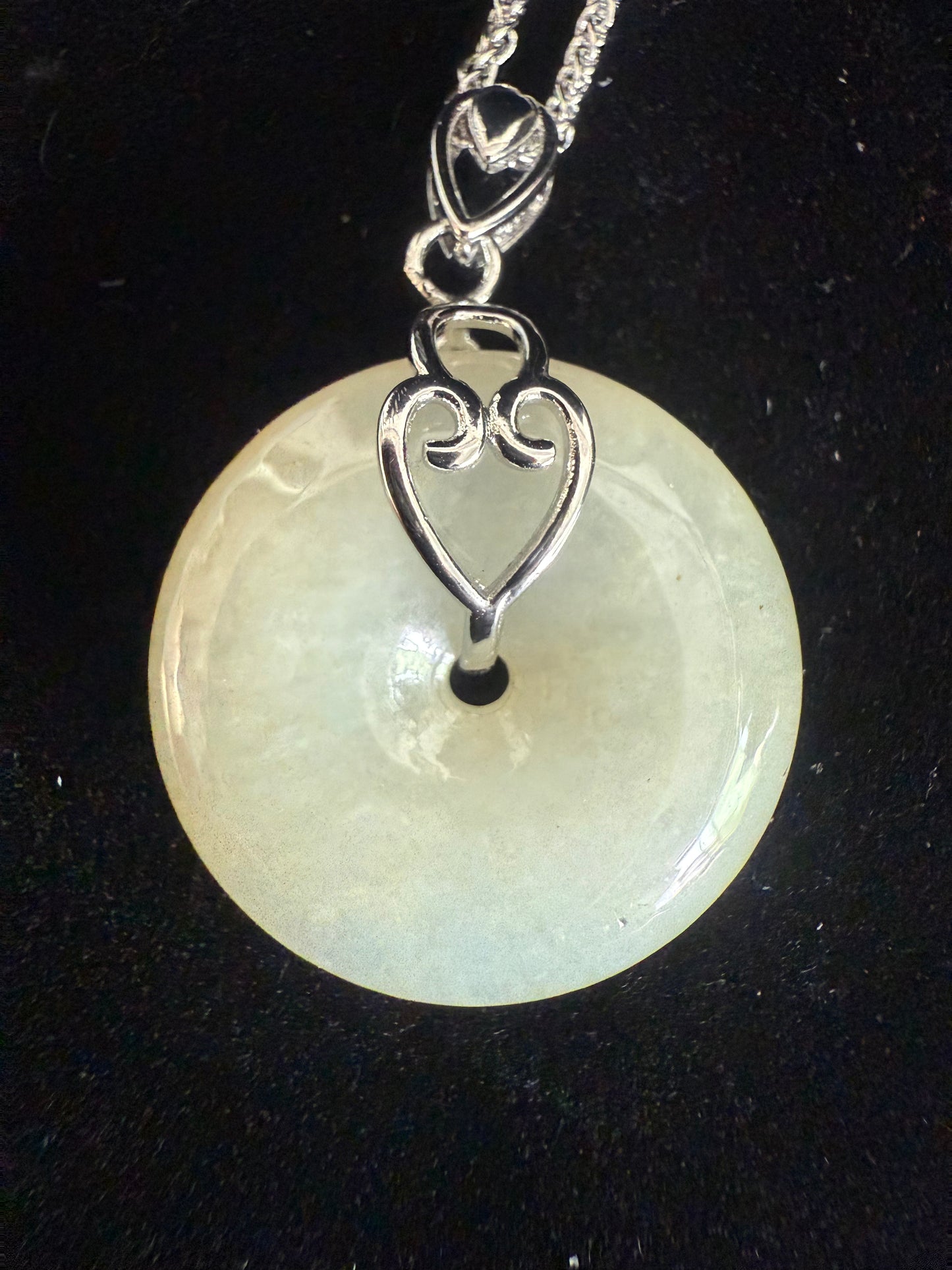 L22. Jade pendant with necklace -Safety button