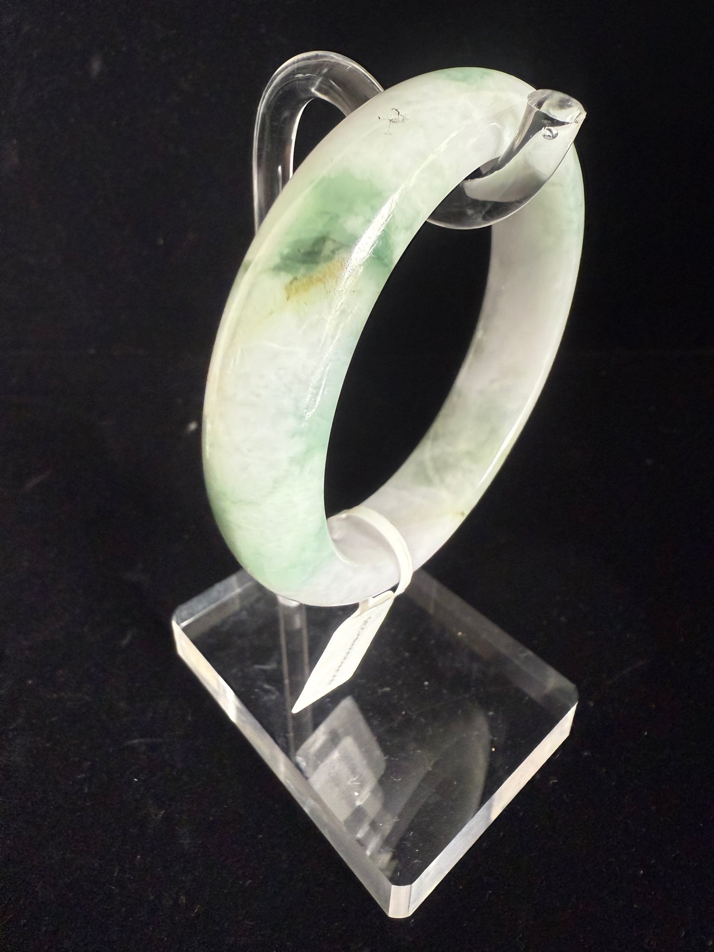 235. Green n white mix Jade bangle