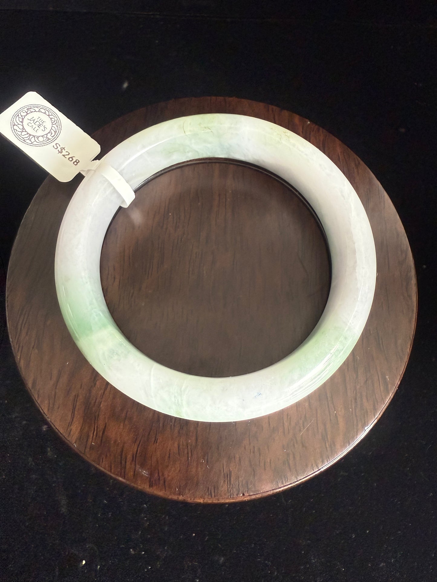 235. Green n white mix Jade bangle