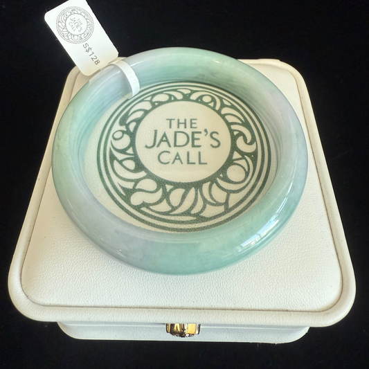 173. Lively green Jade Bangle
