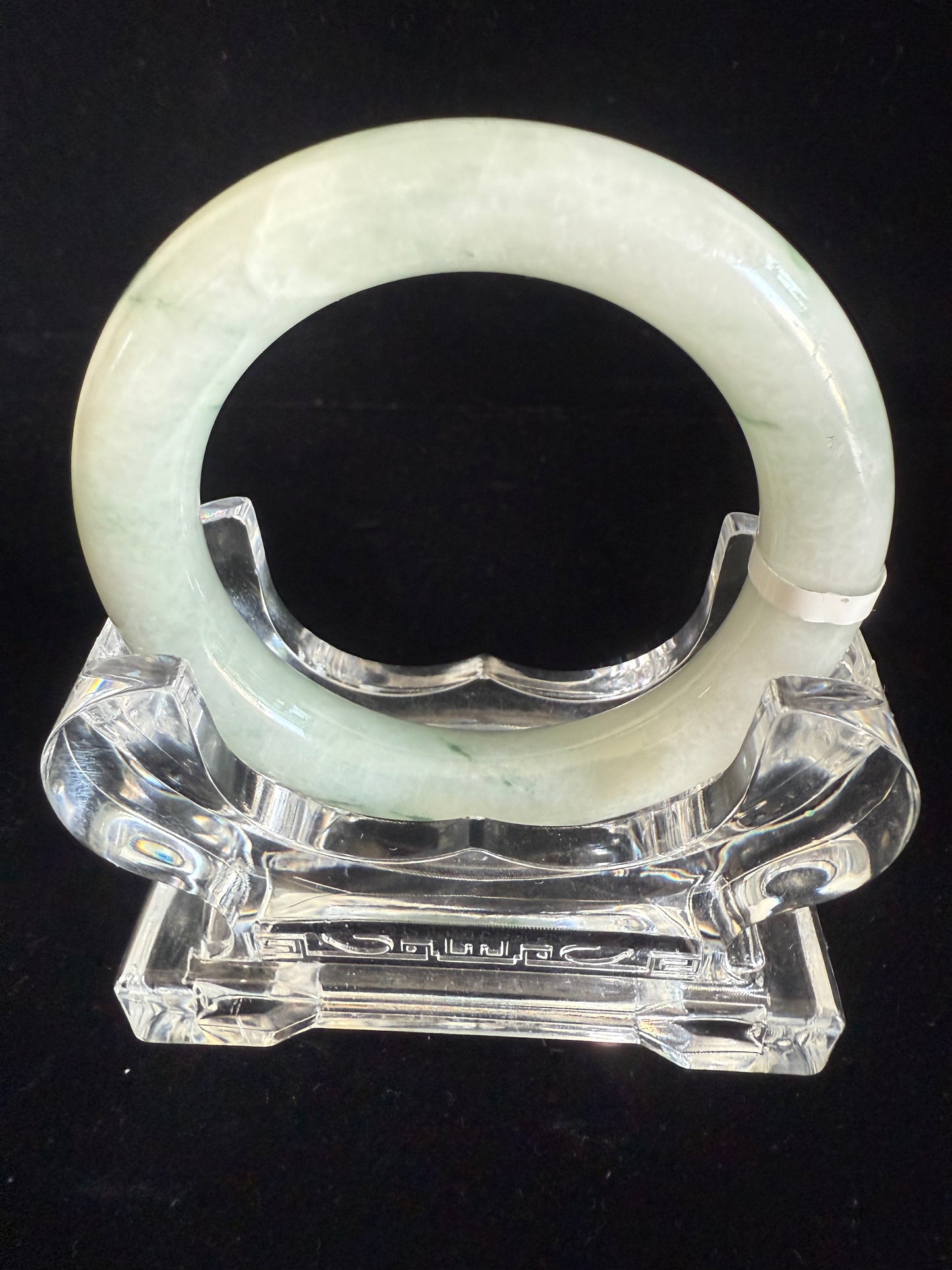 226. Floating print round jade bangle