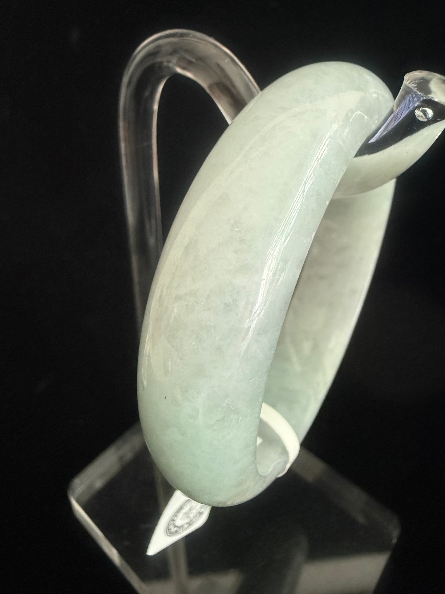 282. Glossy light blue base jade bangle