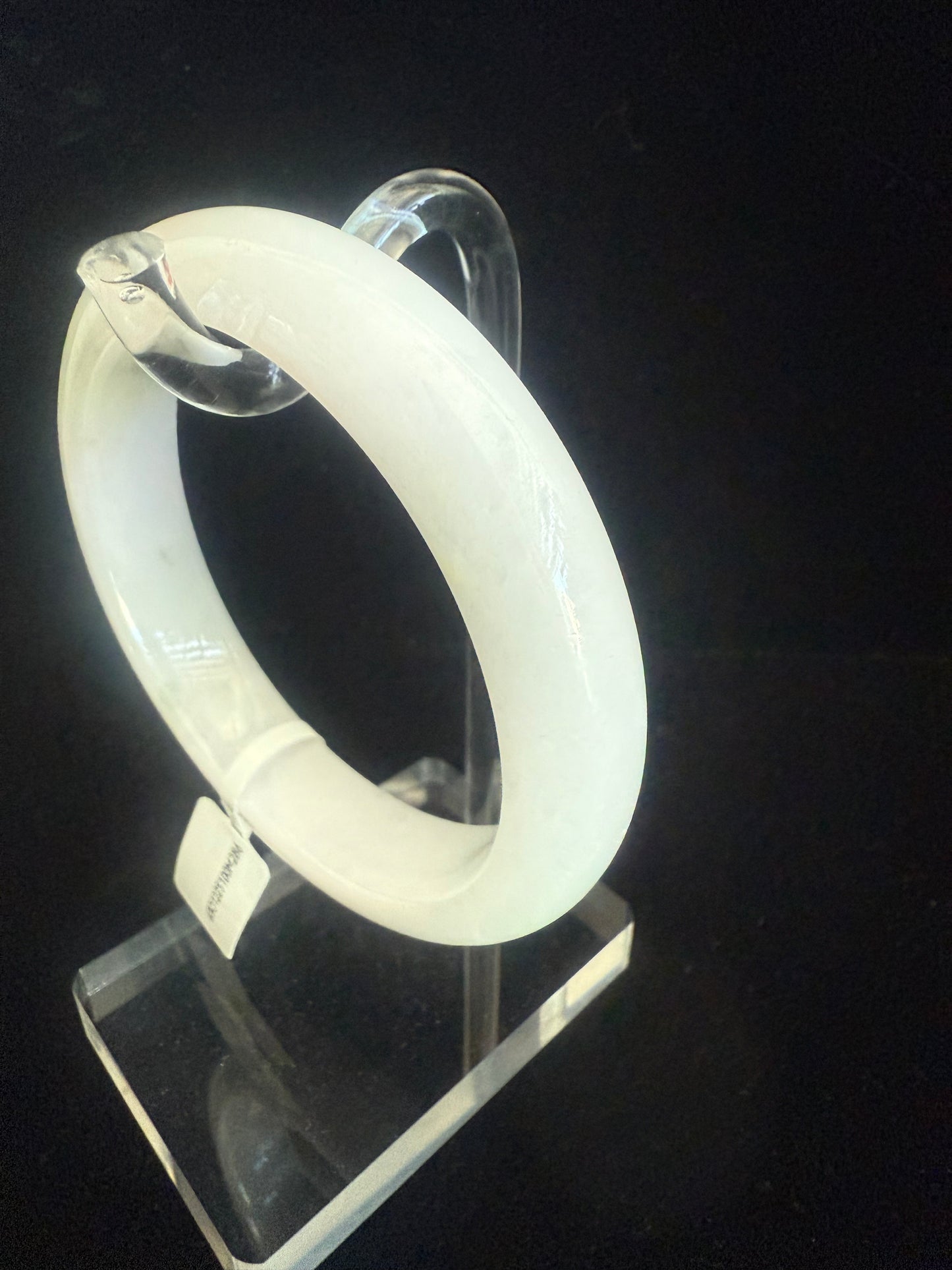 286. White Jade bangle