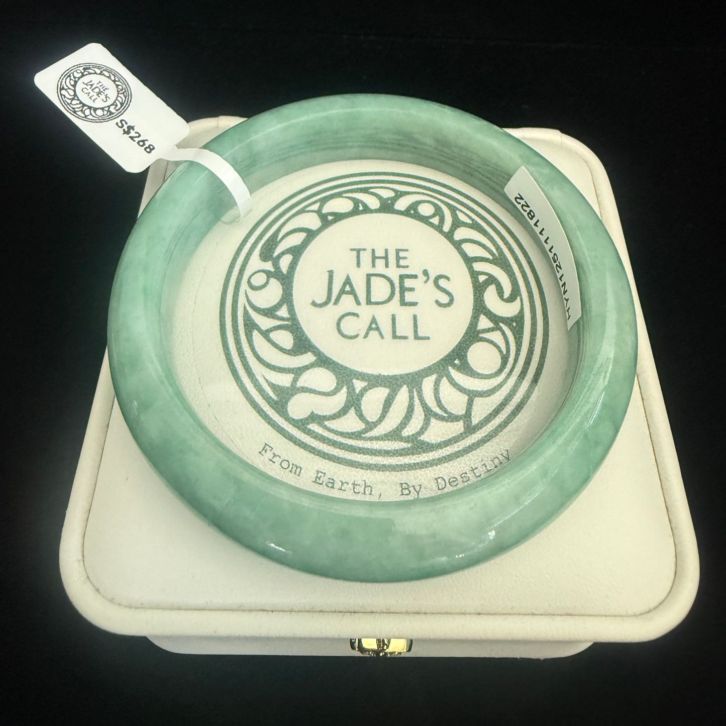 275. Lively green Jade bangle