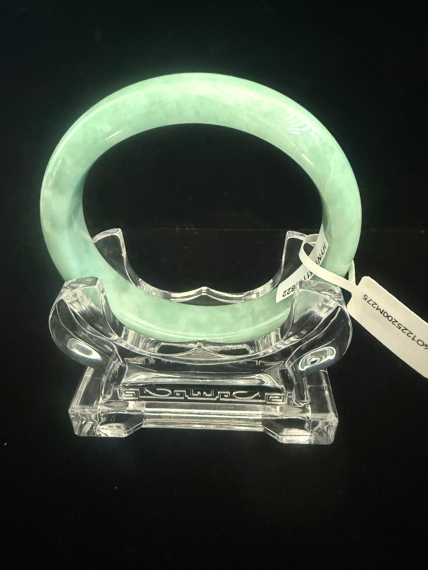 275. Lively green Jade bangle