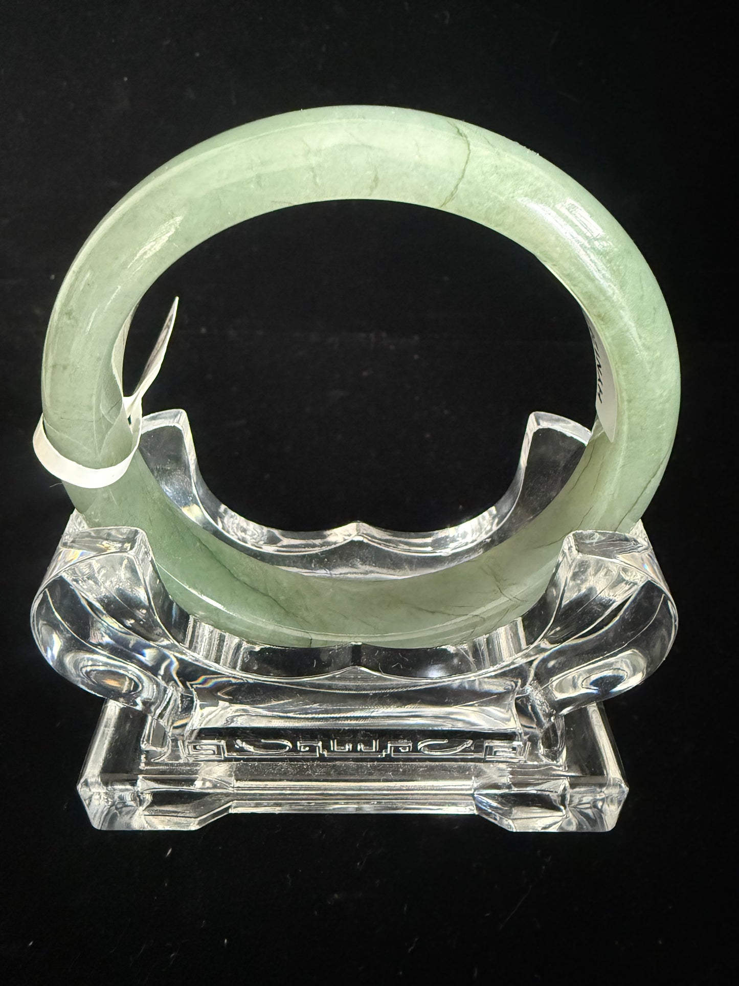 256. Glossy Lake Green Jade bangle