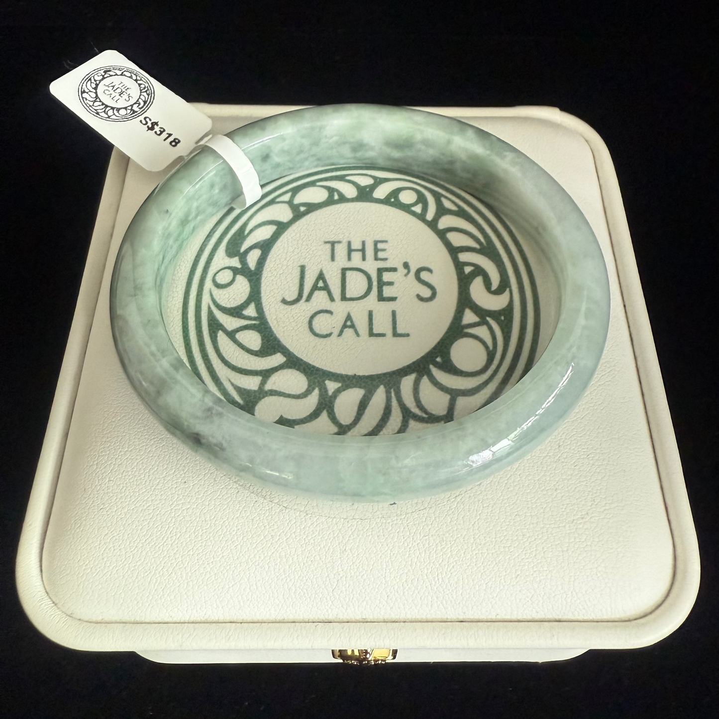 248. Oval Qui fei Jade bangle