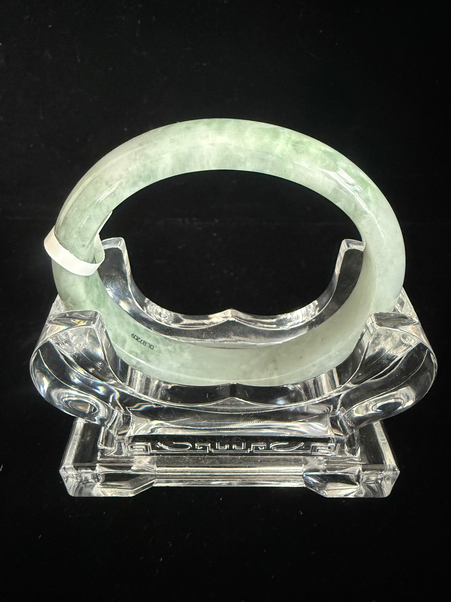 248. Oval Qui fei Jade bangle