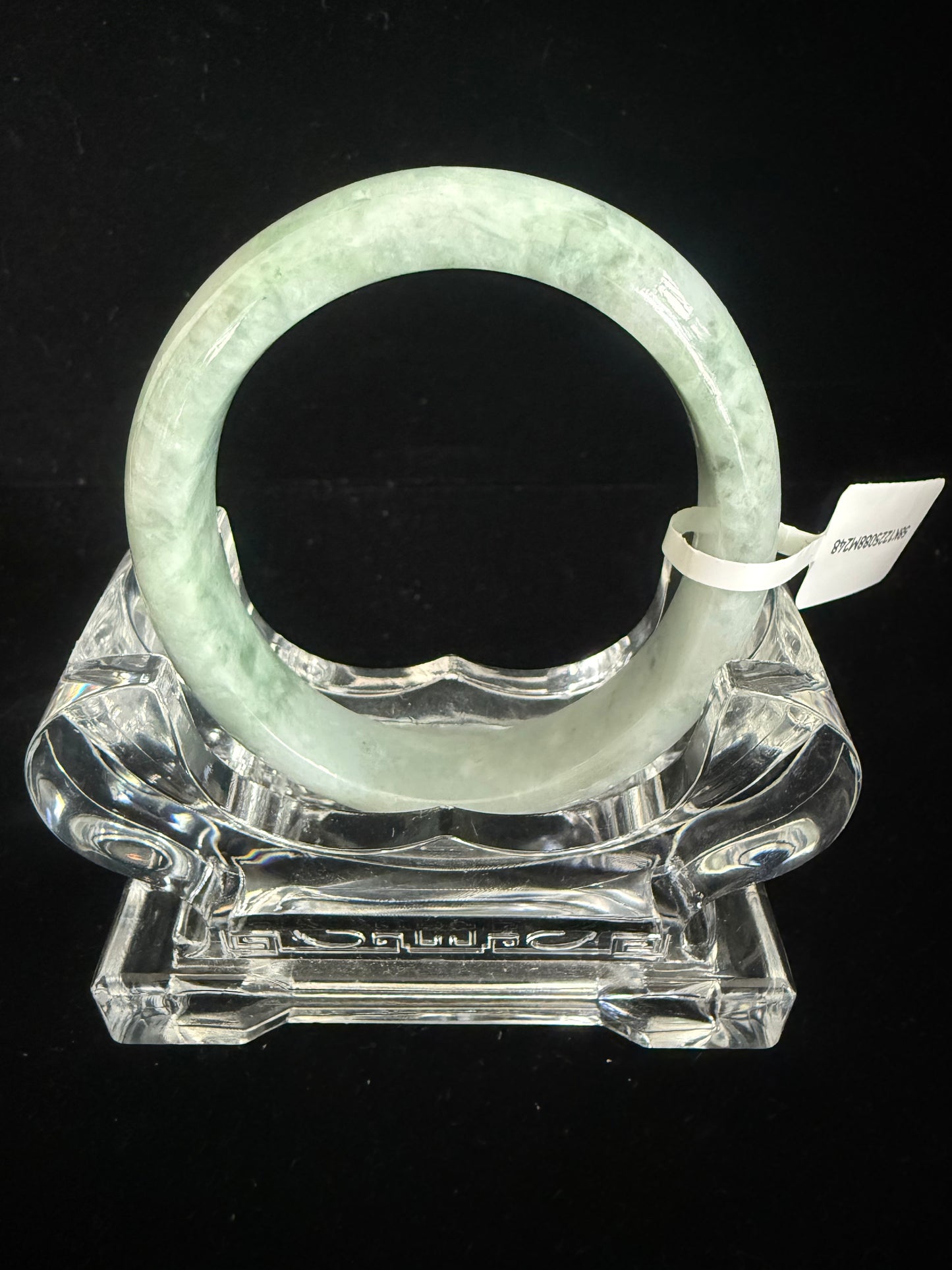 248. Oval Qui fei Jade bangle