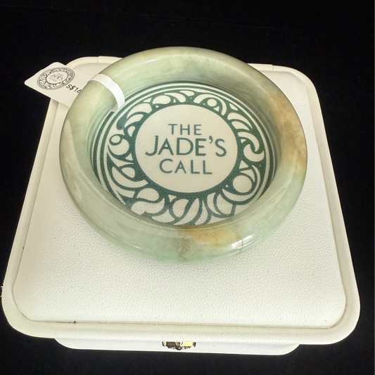 187. Yellow green Jade bangle