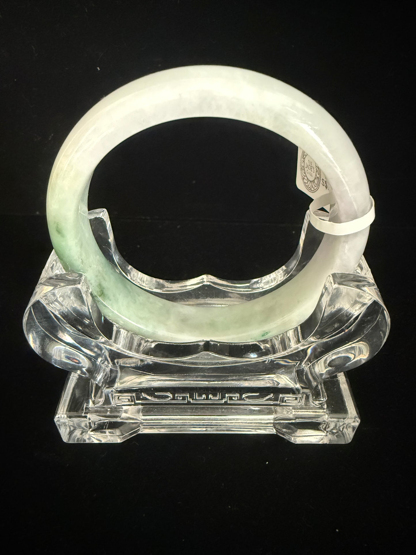 174.  natural blend of green to light lavender jade bangle