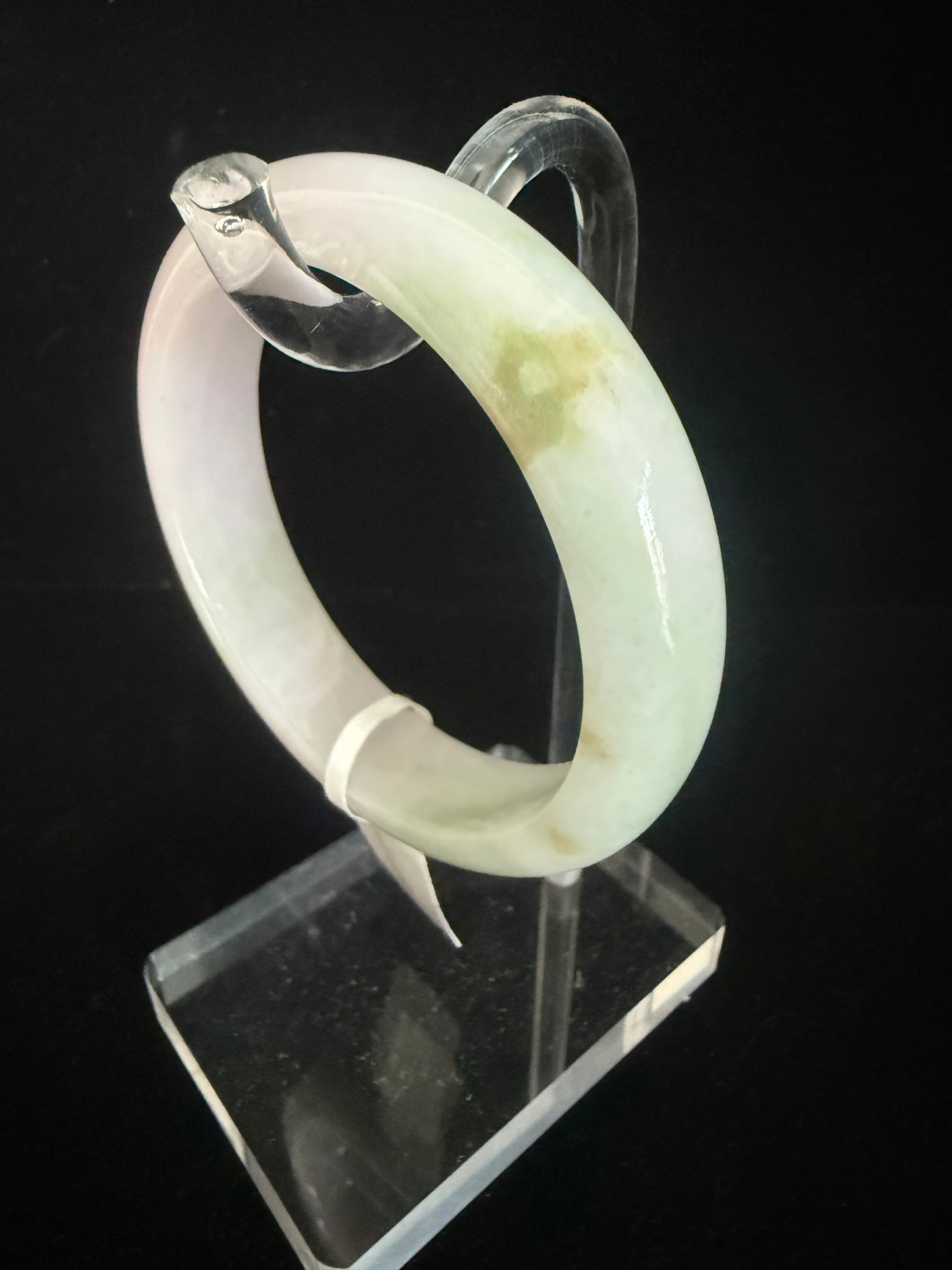 161. Light lavender and yellow green Jade bangle