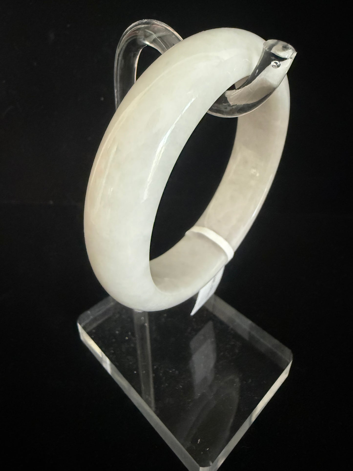163.  Light yam colored Jade bangle