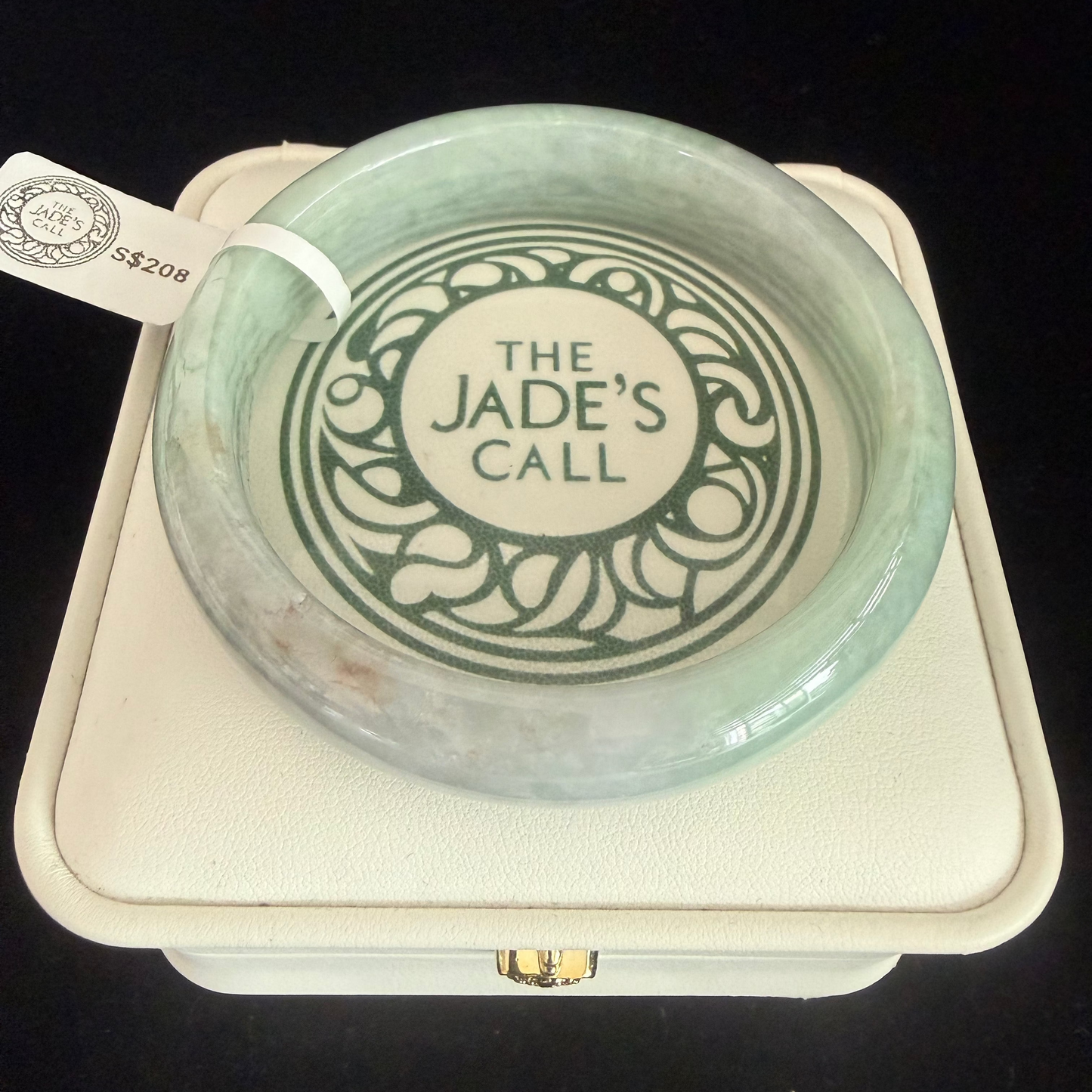 232. Light green Jade bangle