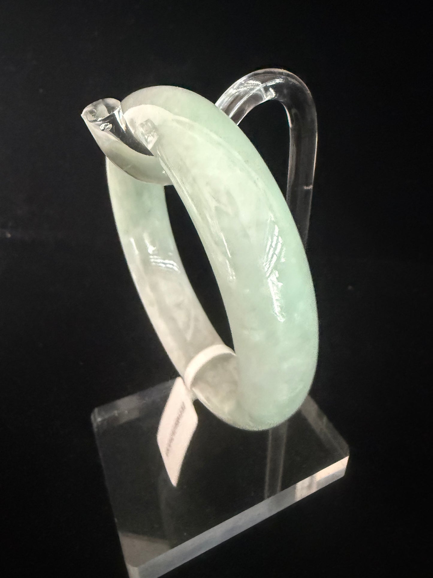 232. Light green Jade bangle