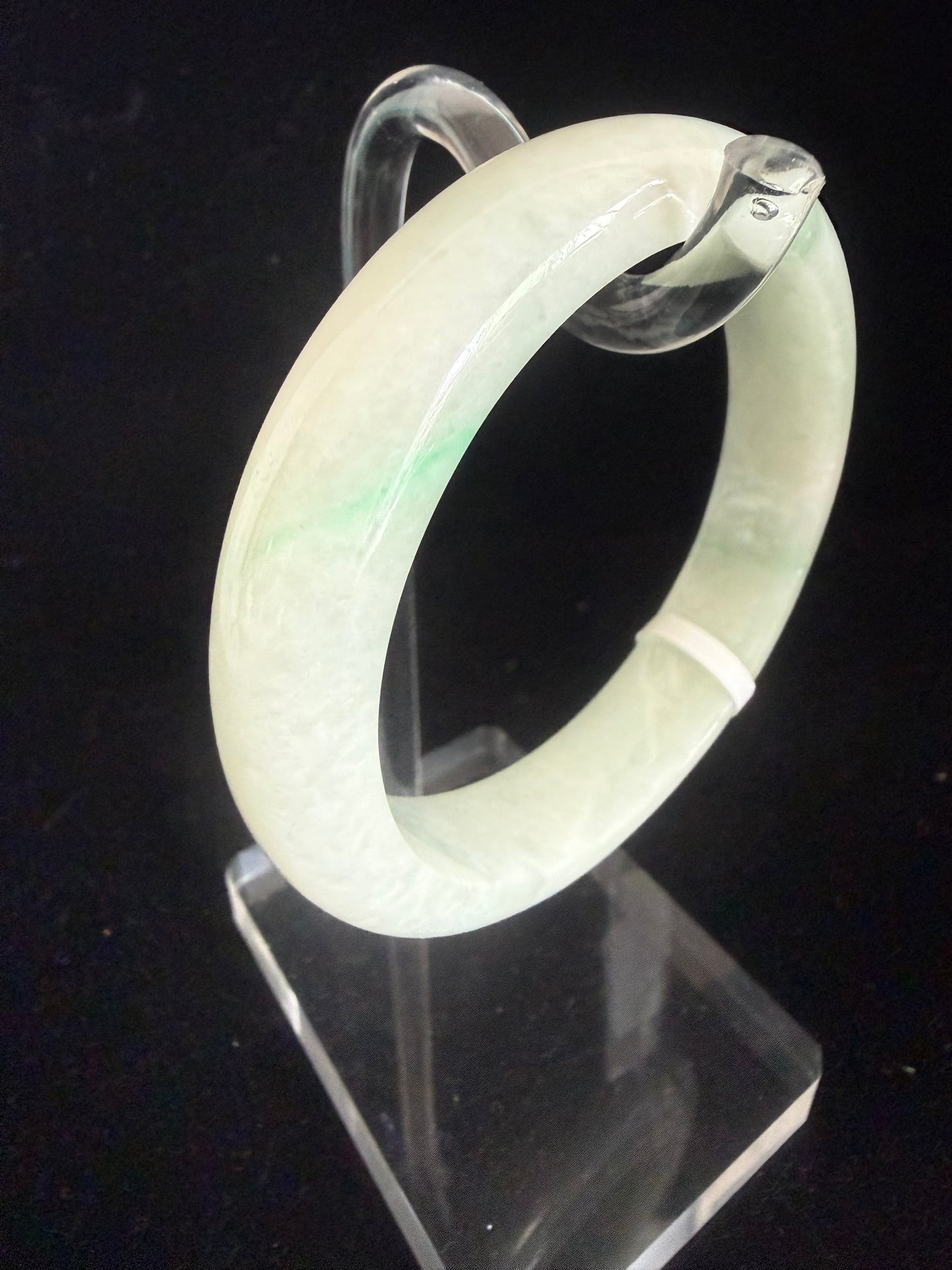 230. Smooth light green Jade bangle