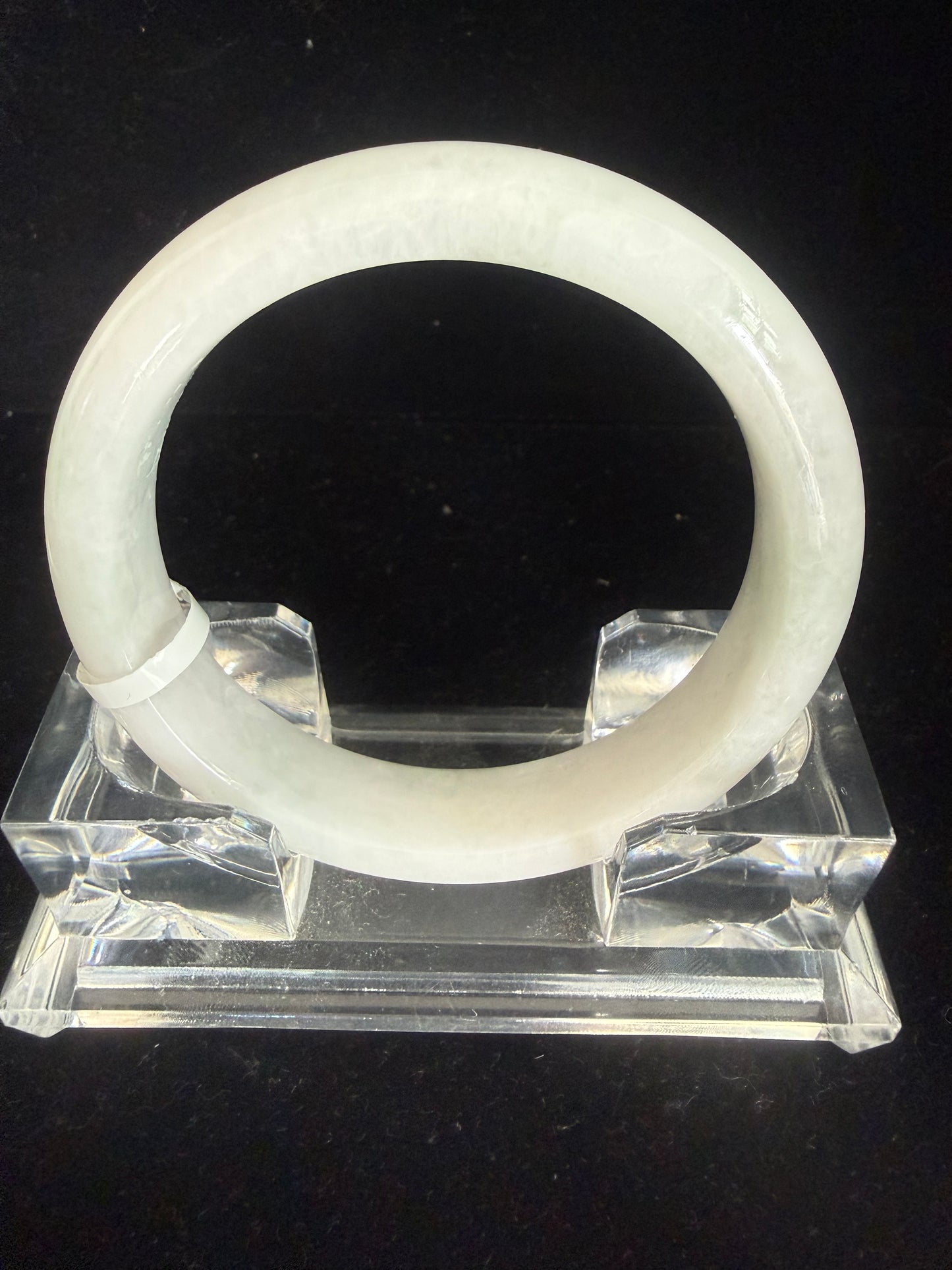 266. White moonlight Jade bangle