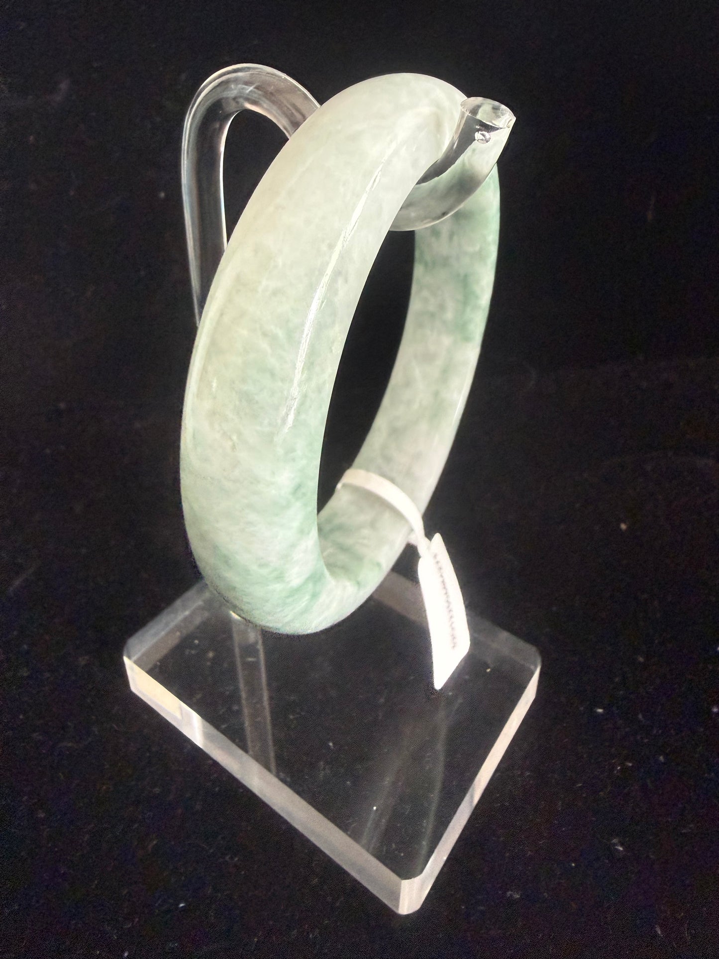 271.  Natural pattern green Jade bangle