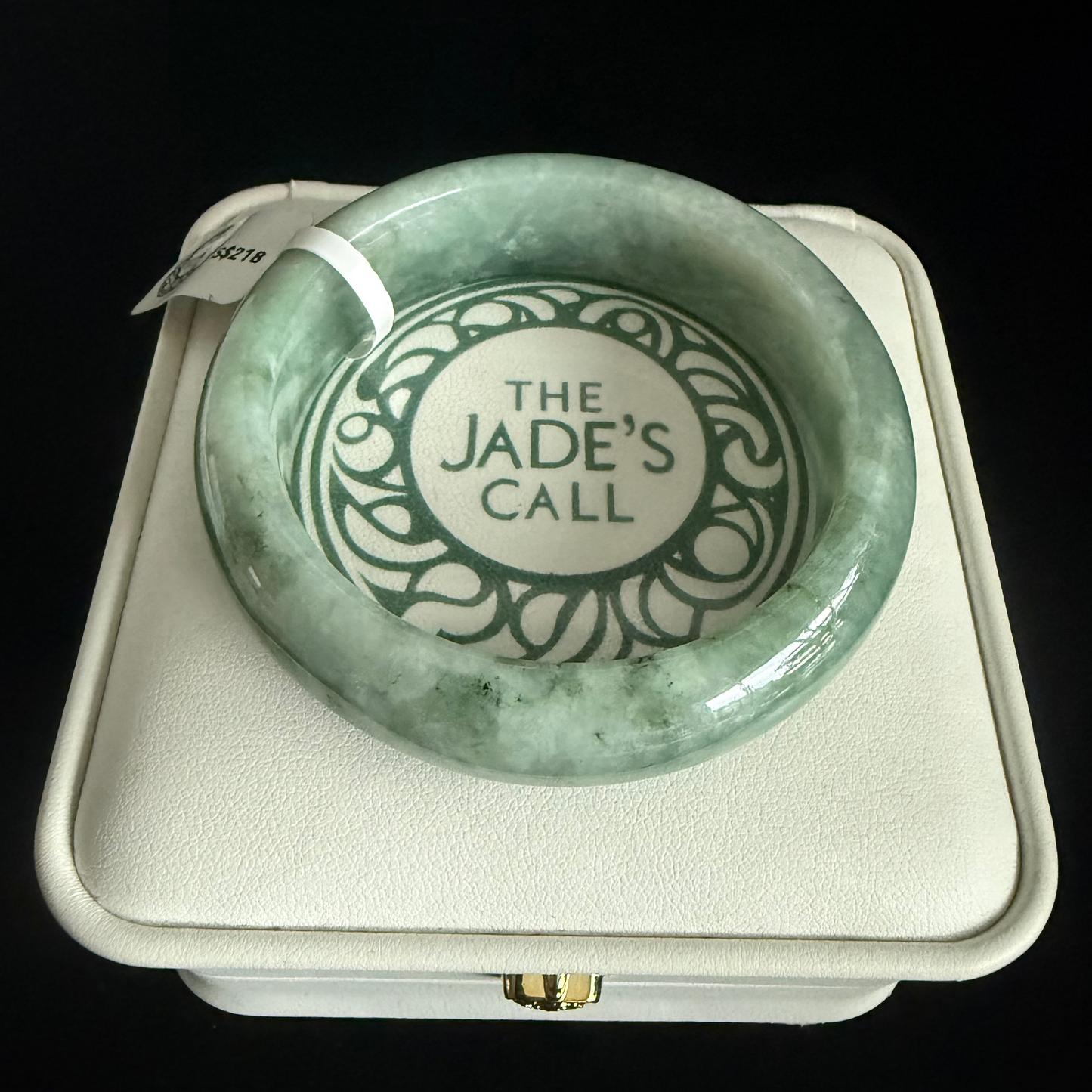 400. Green & white cotton Jade bangle