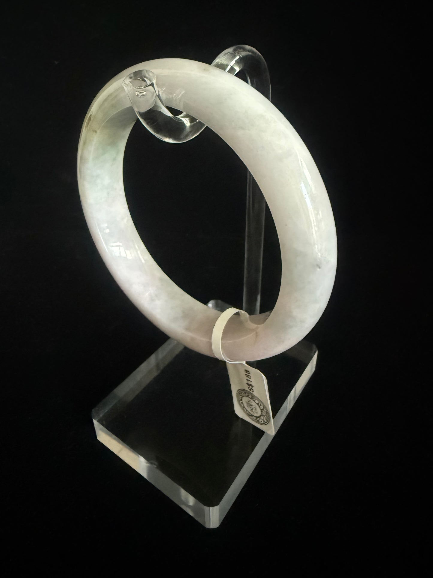303. Light Lavender based Jade bangle