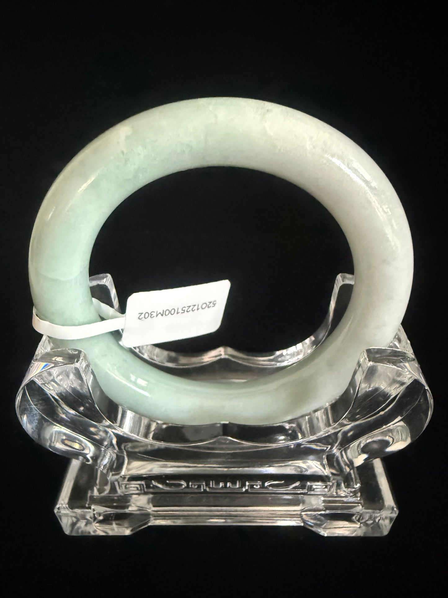 302. Traditional round green Jade bangle