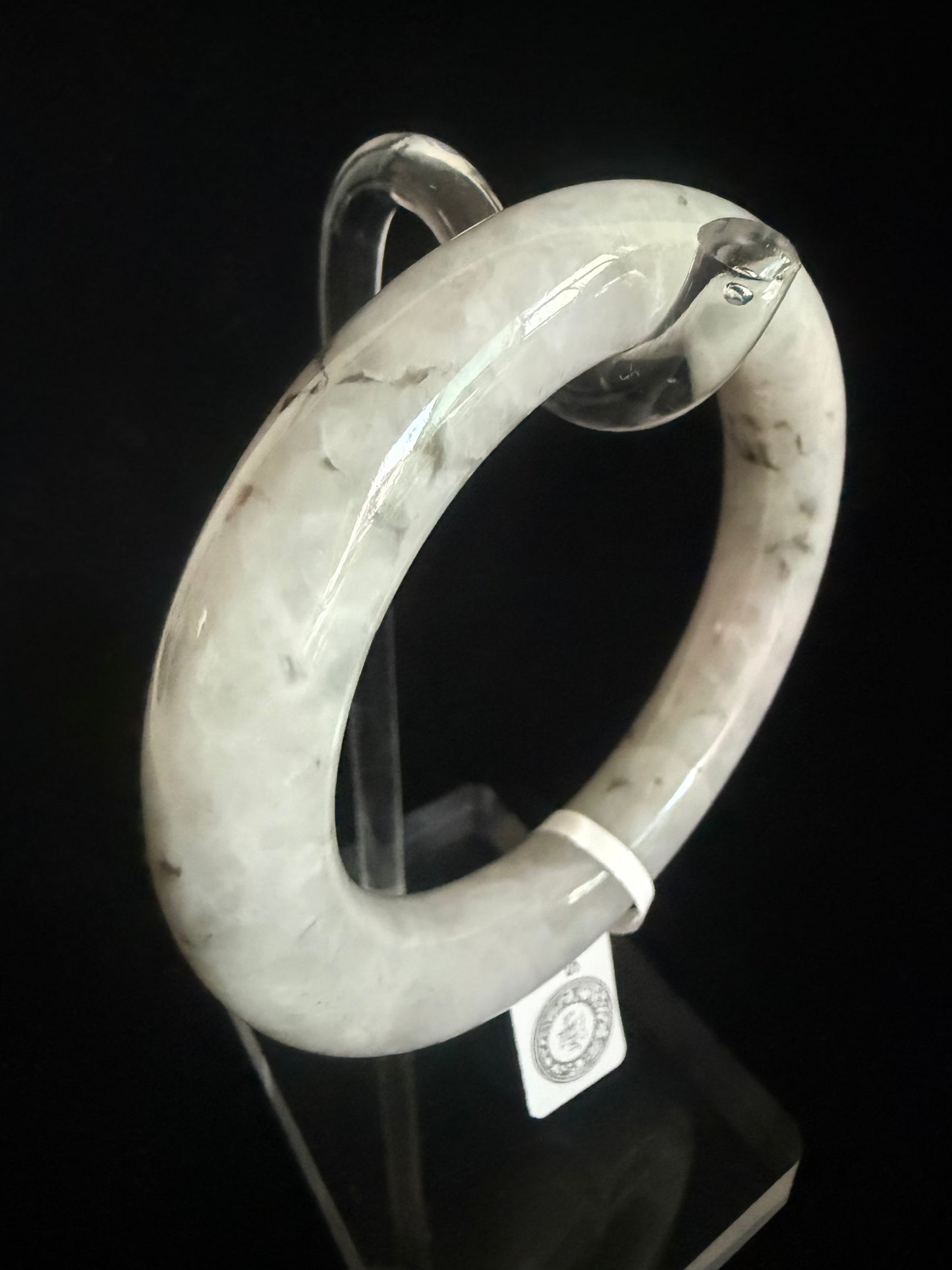 300. Traditional round floating flower motif Jade bangle