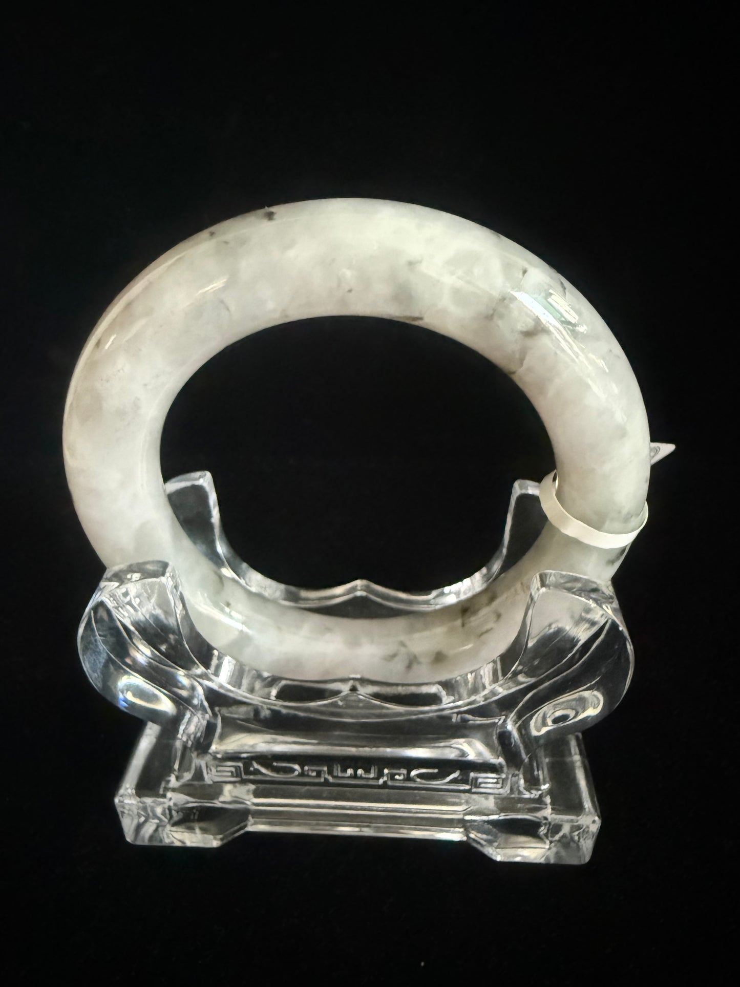 300. Traditional round floating flower motif Jade bangle
