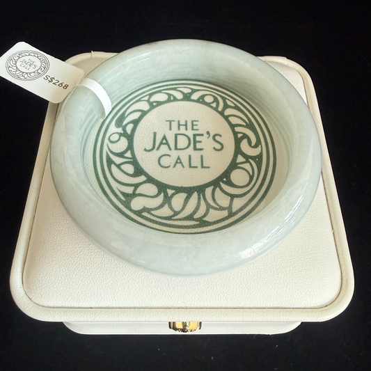 190. Light green Jade bangle