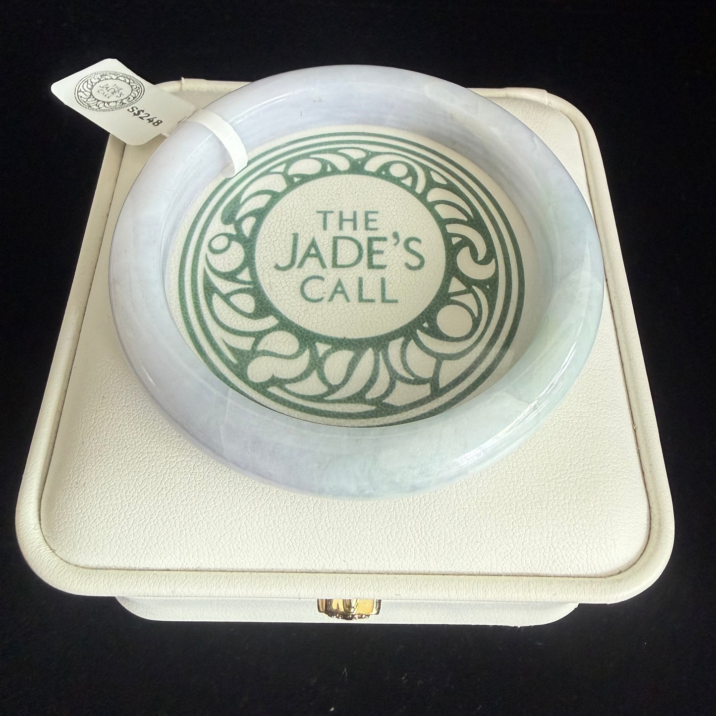 209. Soft lavender Jade bangle